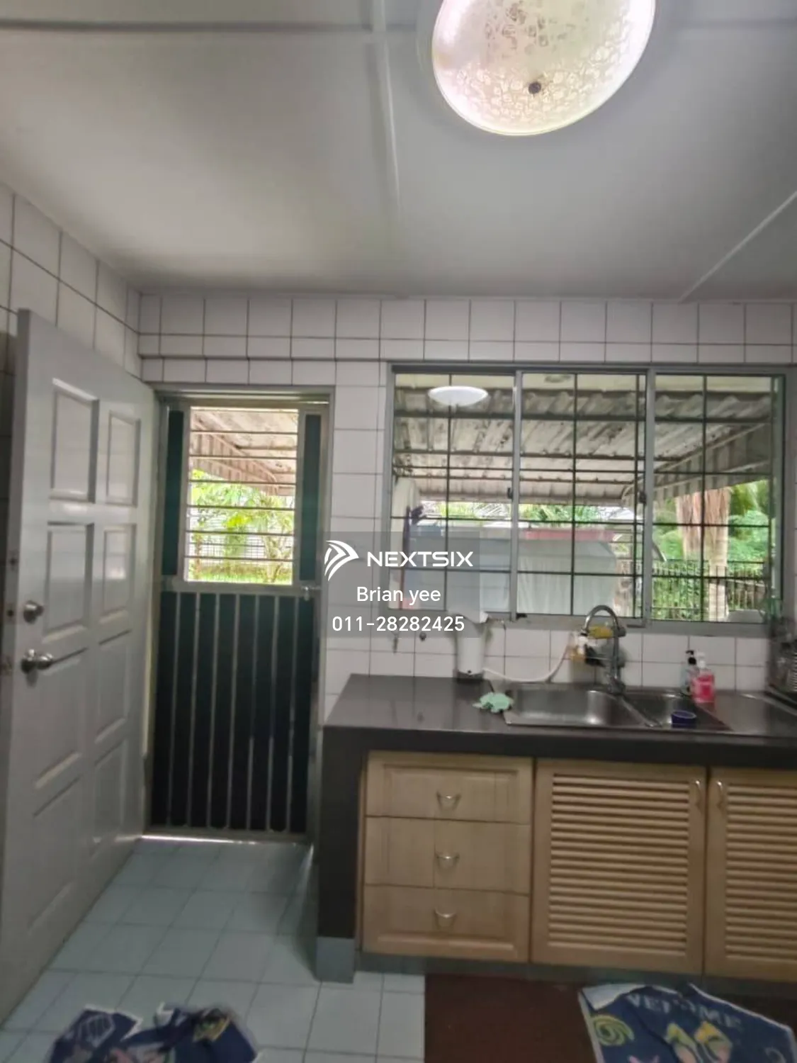 Semi-detached House For Sale in Kuching Sarawak - Image 13