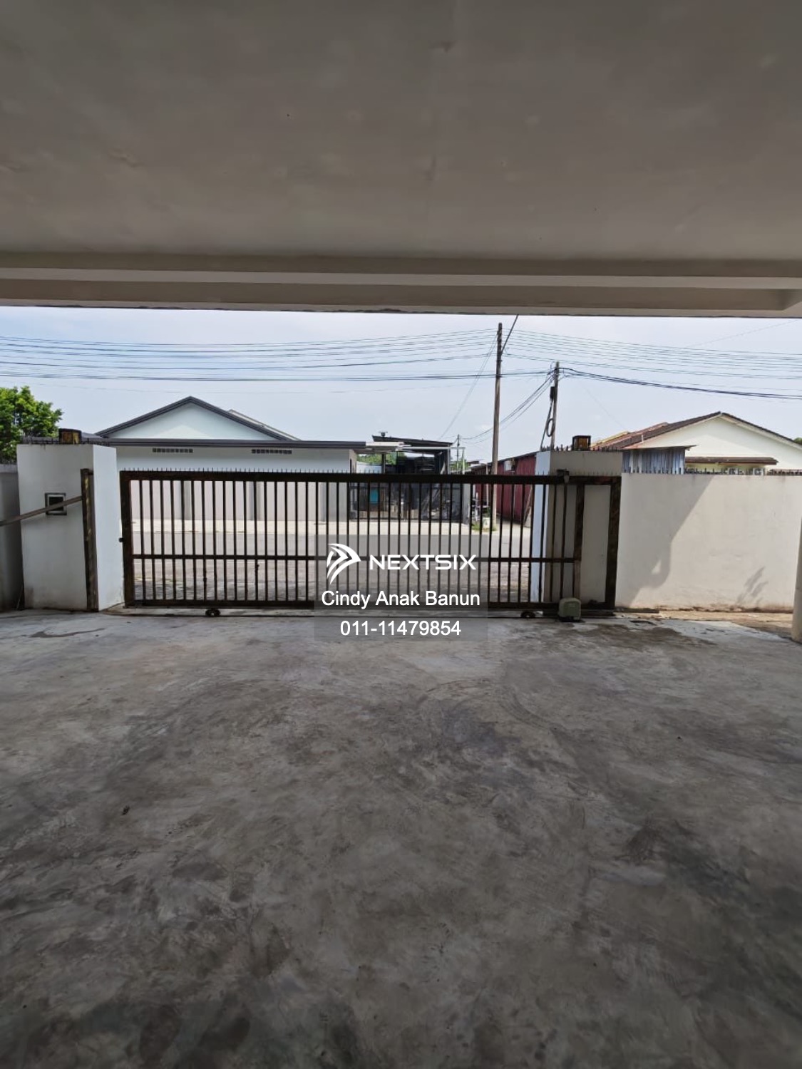 Semi-detached House For Rent in Kuching Sarawak - Image 7