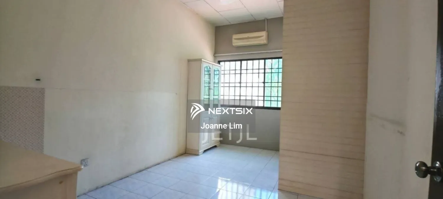 2-sty Terrace/Link House For Sale in Klang Selangor - Image 10