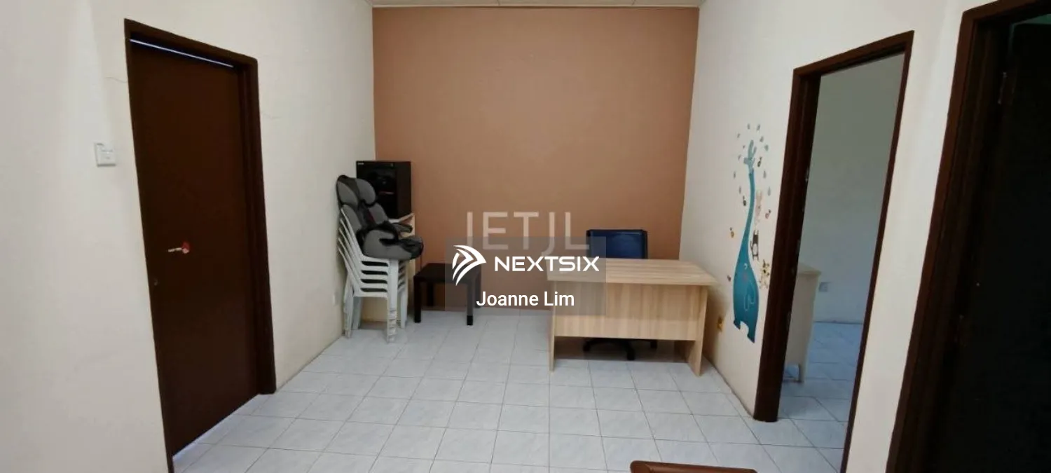 2-sty Terrace/Link House For Sale in Klang Selangor - Image 2