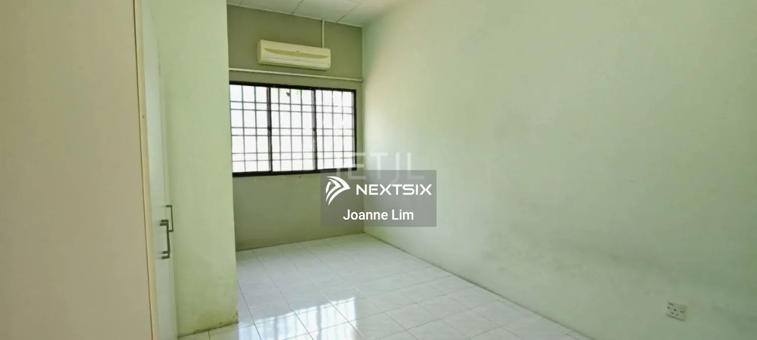 2-sty Terrace/Link House For Sale in Klang Selangor - Image 7