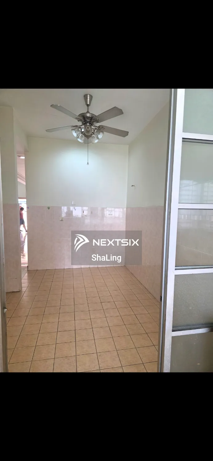 2.5-sty Terrace/Link House For Sale in Serdang Selangor - Image 3