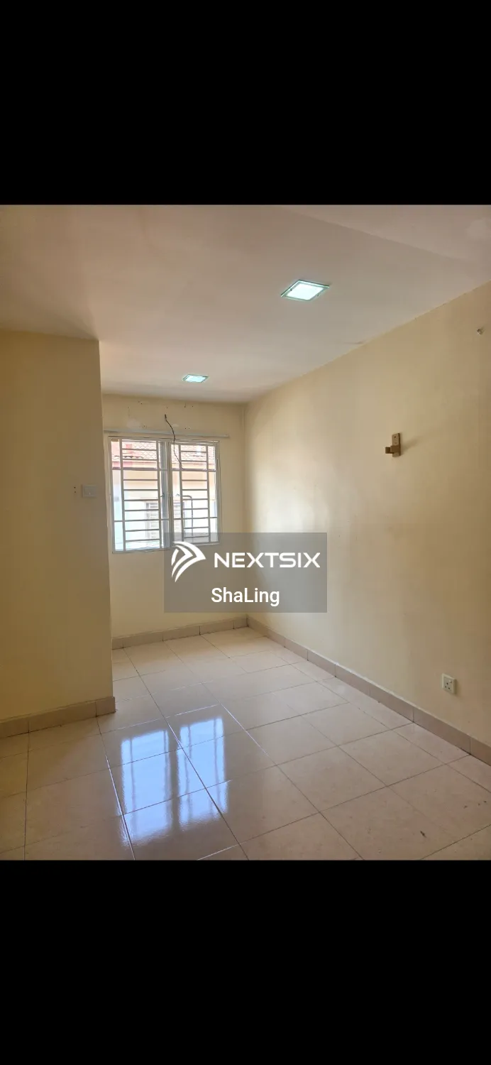 2.5-sty Terrace/Link House For Sale in Serdang Selangor - Image 7