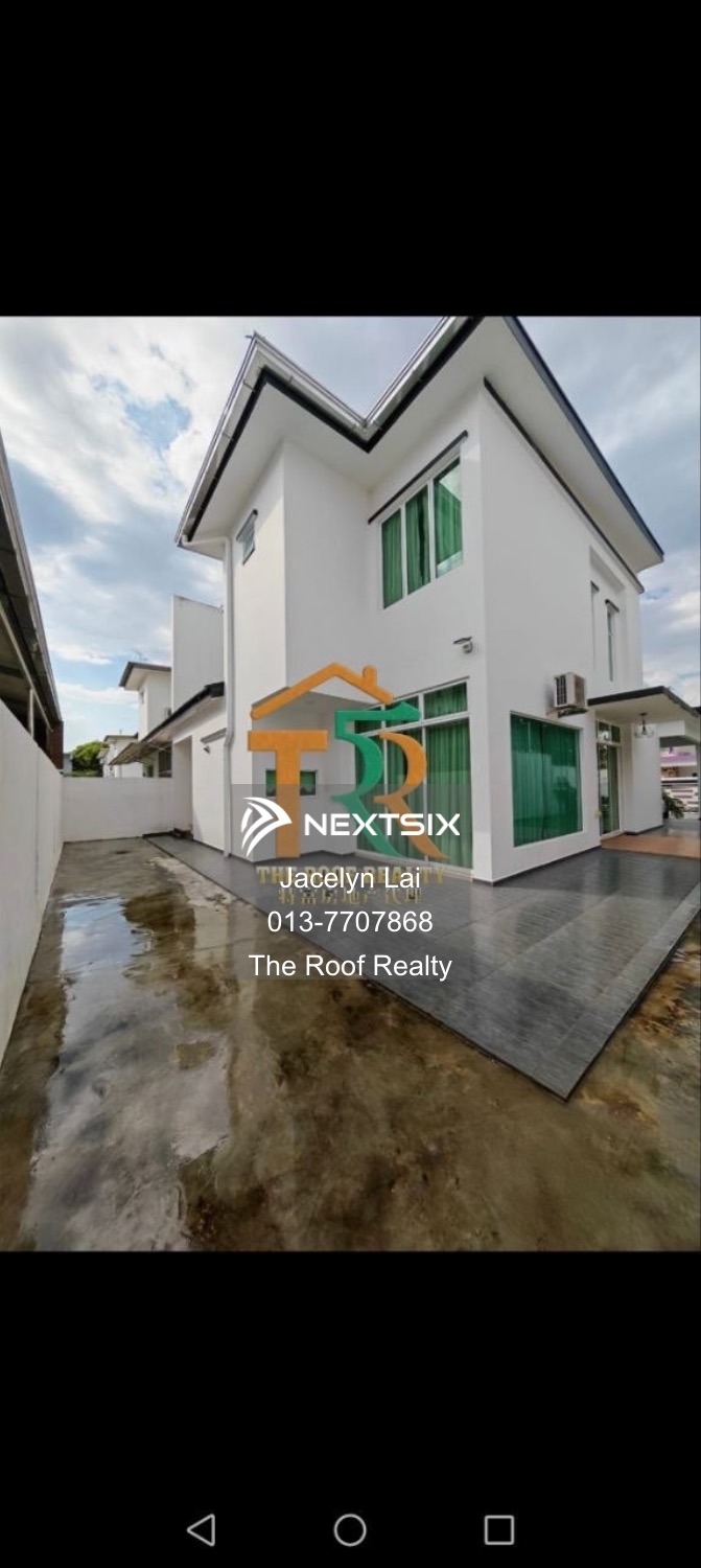 Semi-detached House For Sale in Yong Peng Johor
