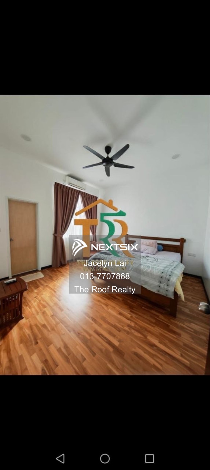 Semi-detached House For Sale in Yong Peng Johor - Image 6