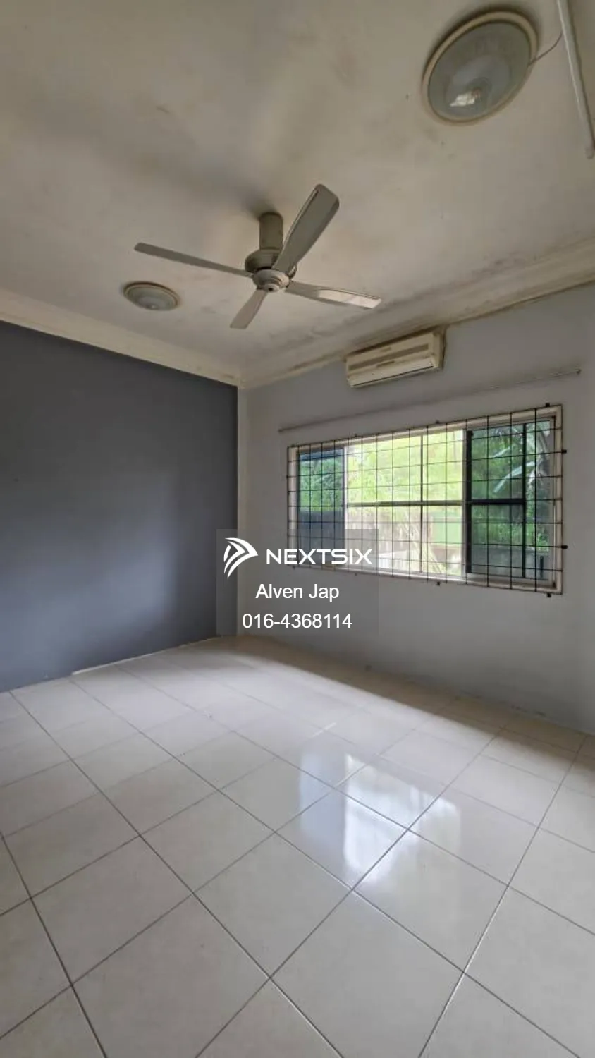 1-sty Terrace/Link House For Sale in Kuching Sarawak - Image 5