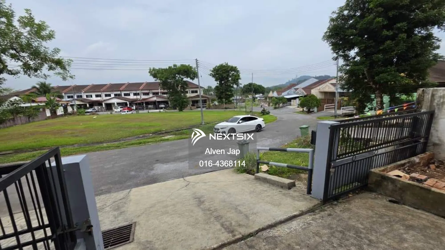 1-sty Terrace/Link House For Sale in Kuching Sarawak - Image 9