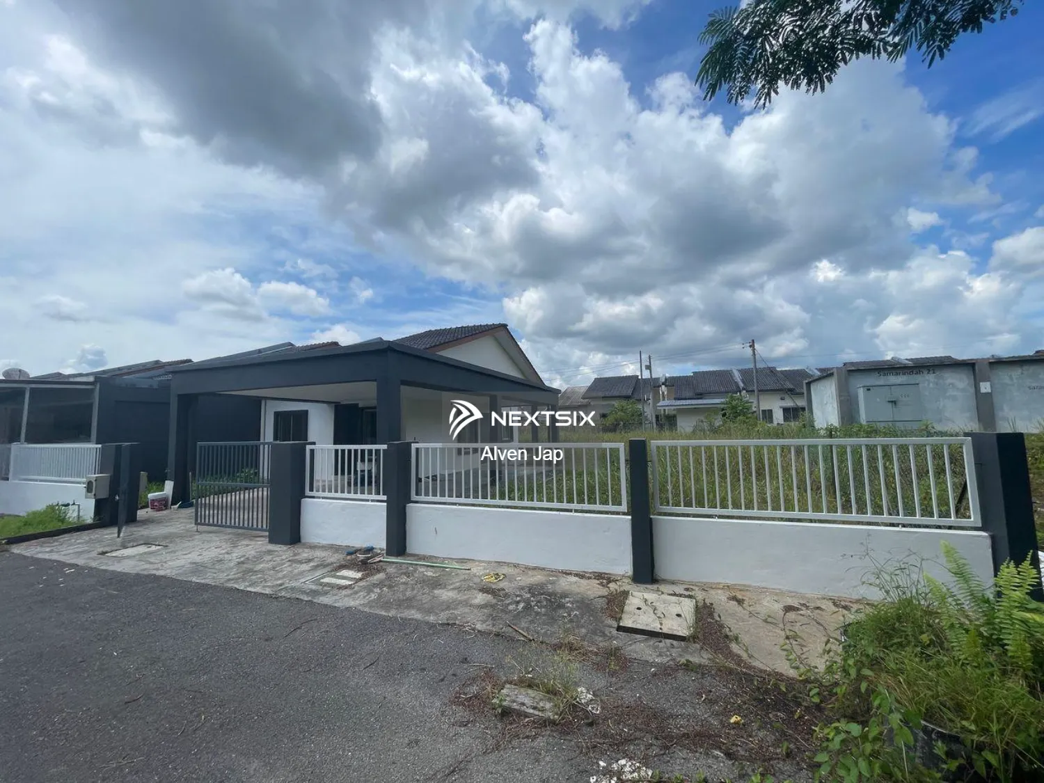 1-sty Terrace/Link House For Sale in Kota Samarahan Sarawak - Image 2