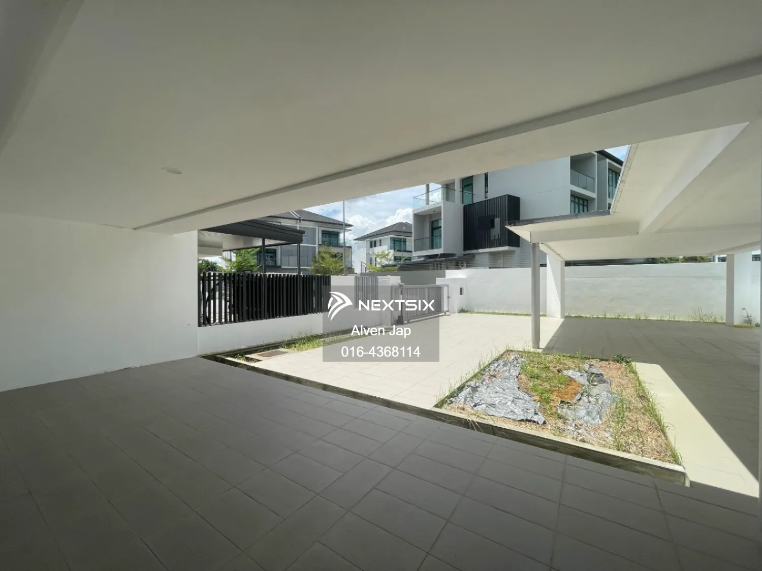 3-sty Terrace/Link House For Sale in Kuching Sarawak - Image 13