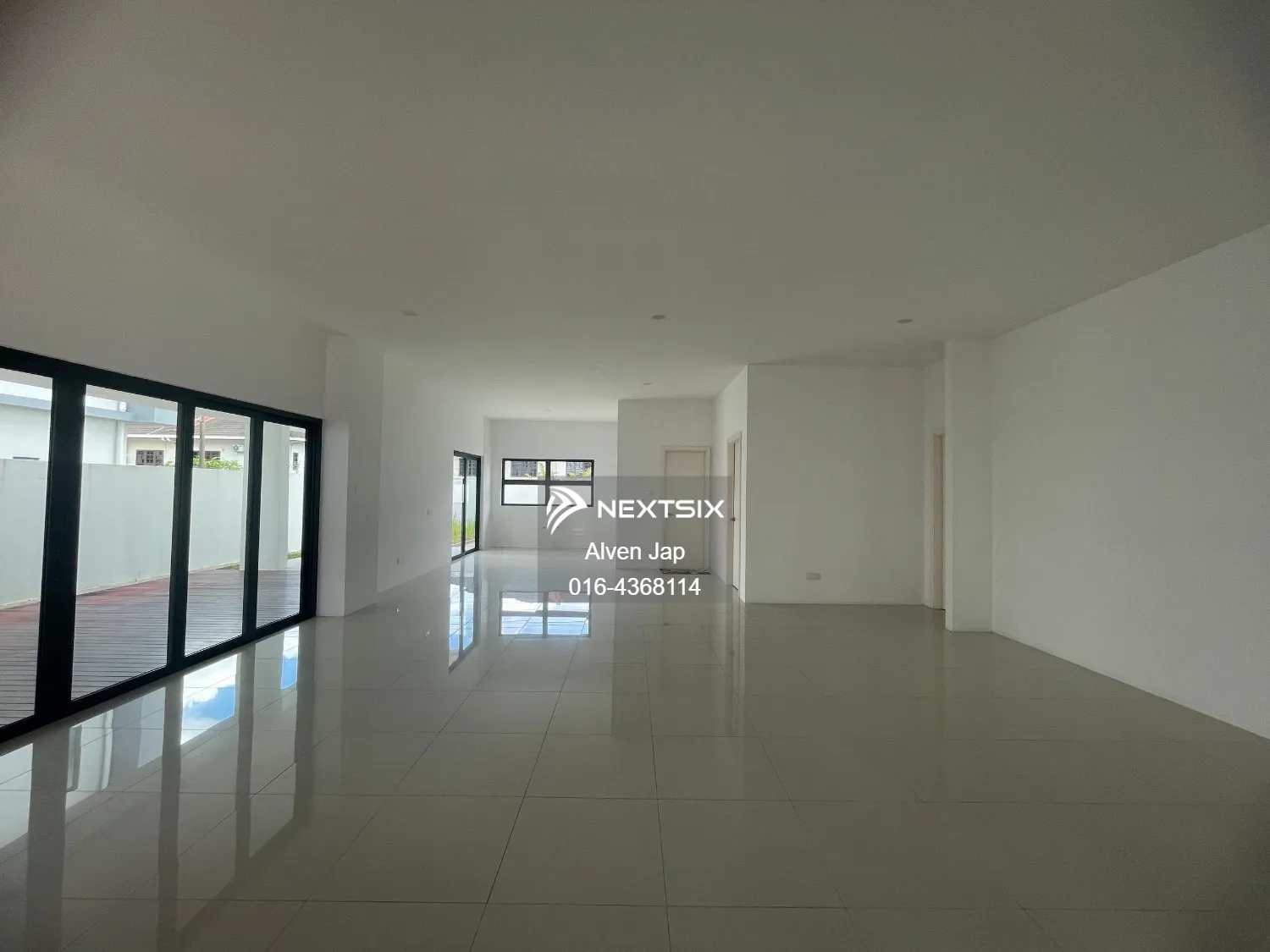3-sty Terrace/Link House For Sale in Kuching Sarawak - Image 3