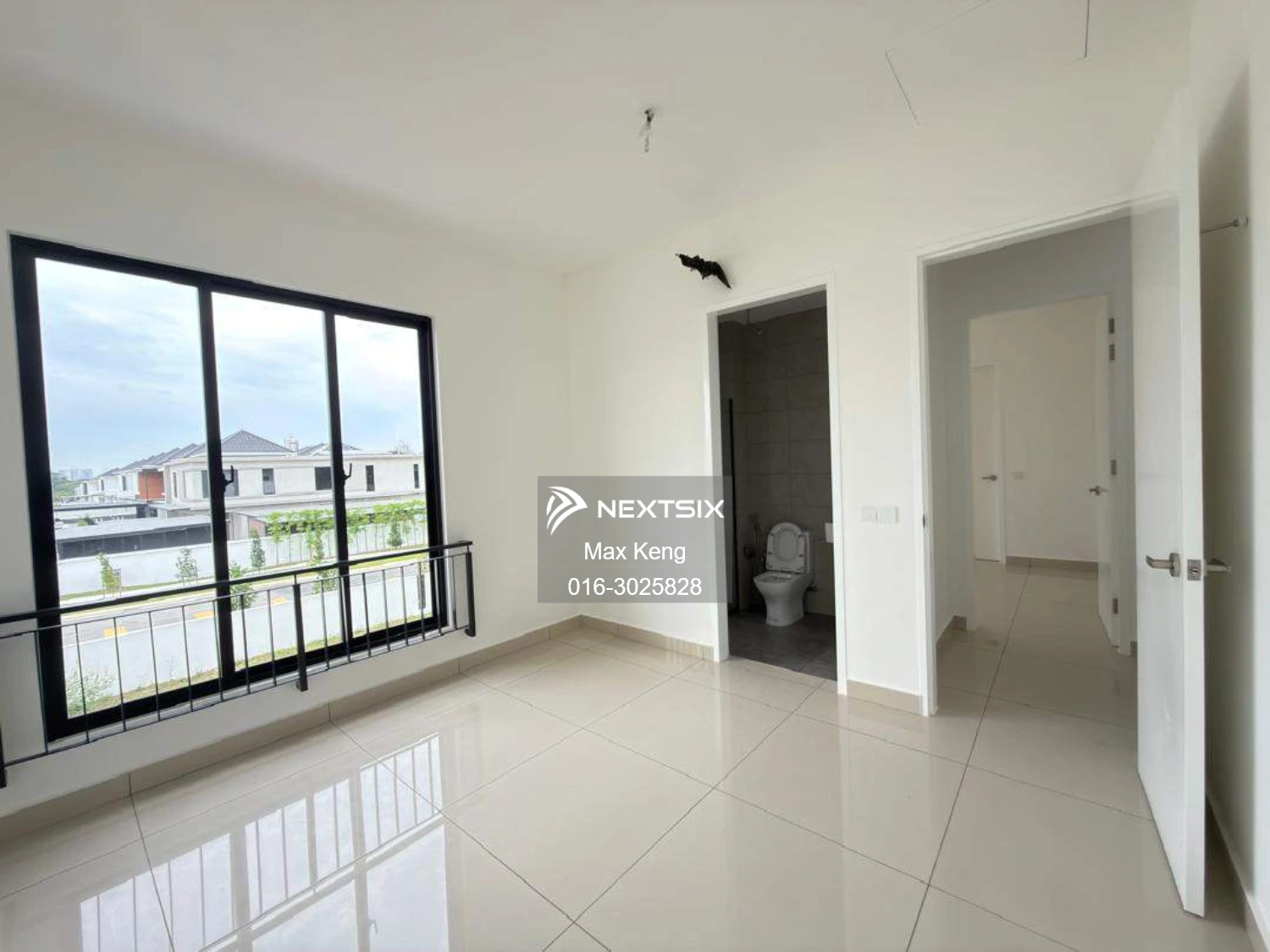 Semi-detached House For Sale in Setia Tropika Johor - Image 12