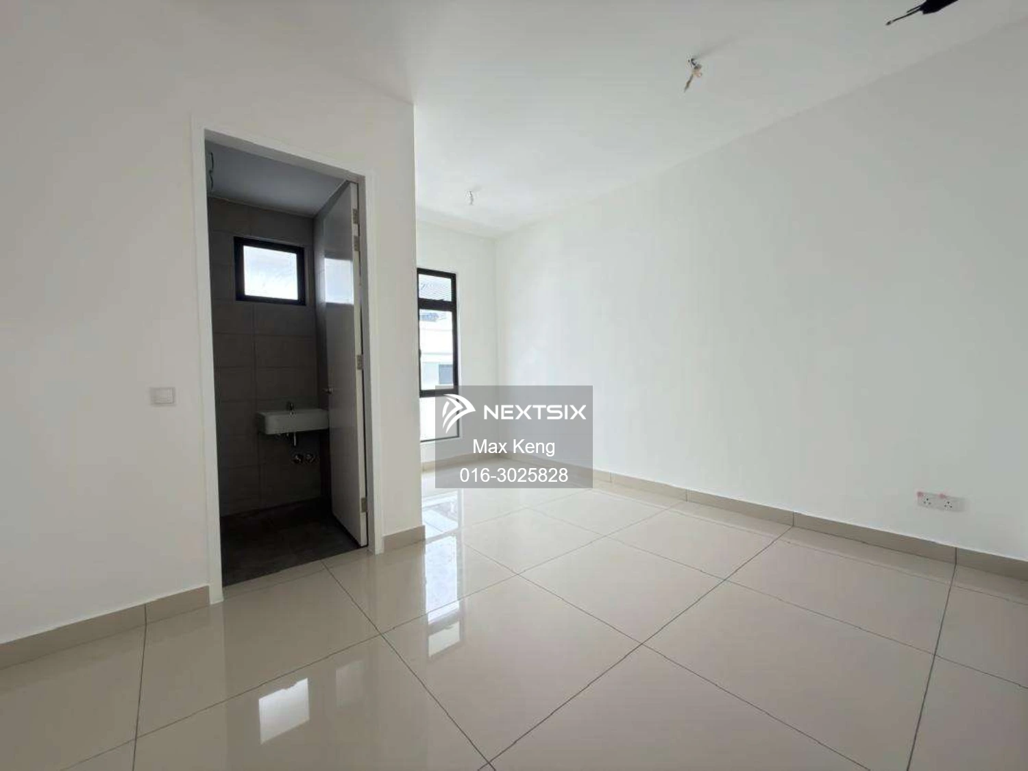 Semi-detached House For Sale in Setia Tropika Johor - Image 15