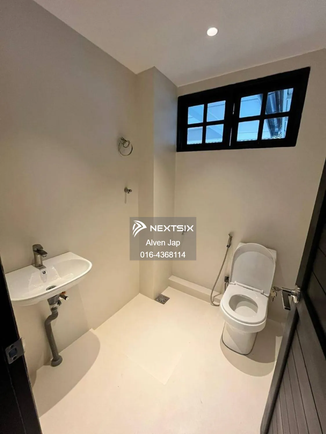 2-sty Terrace/Link House For Sale in Kuching Sarawak - Image 3