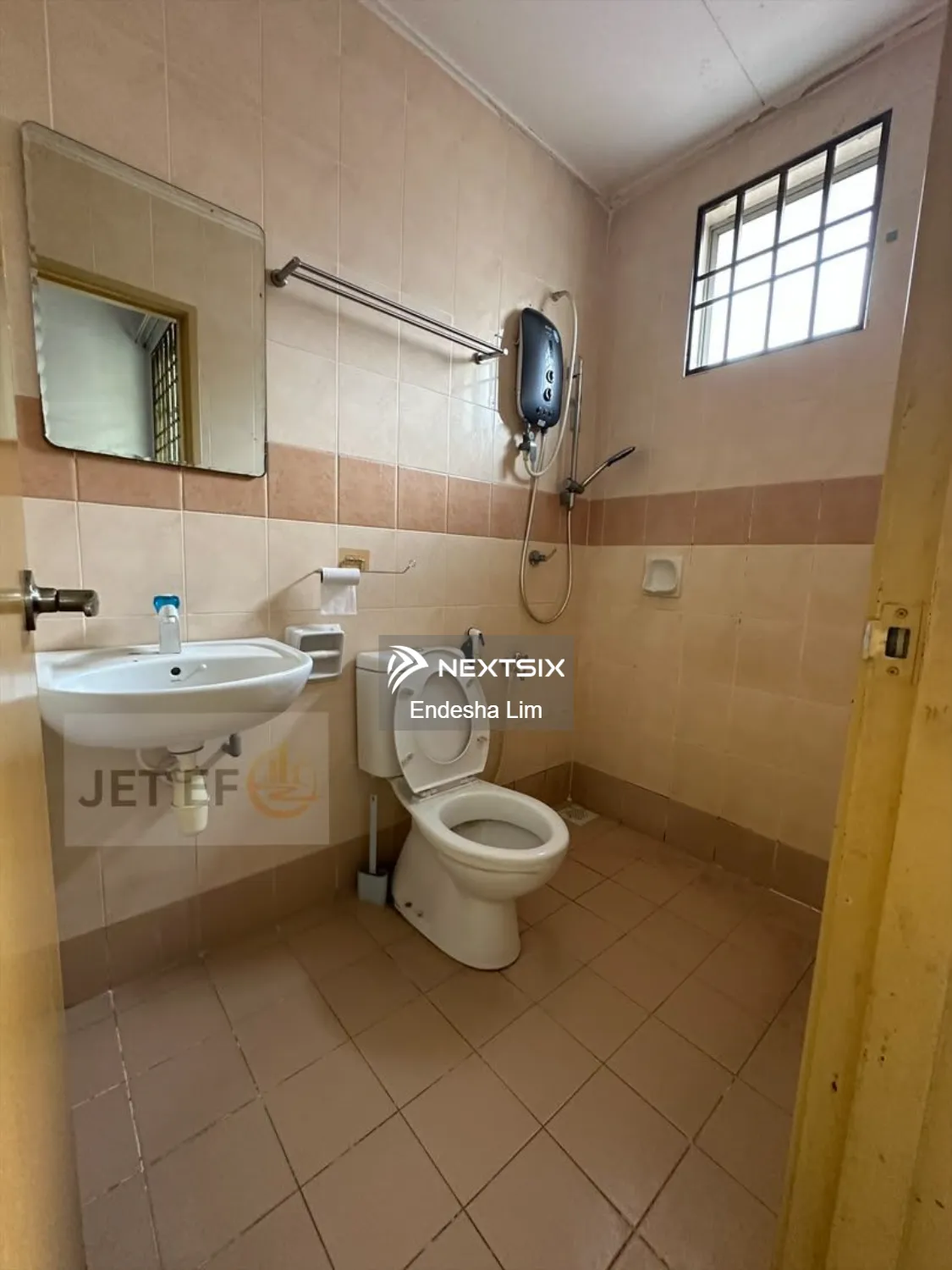 2-sty Terrace/Link House For Sale in Bandar Bukit Tinggi Selangor - Image 9