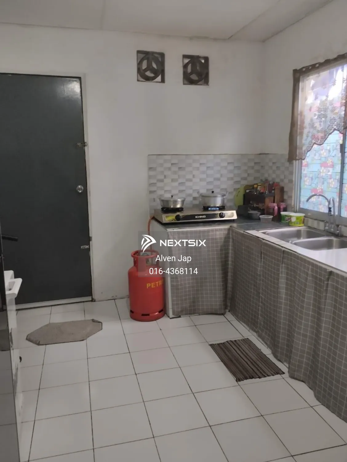 1-sty Terrace/Link House For Sale in Kuching Sarawak - Image 3