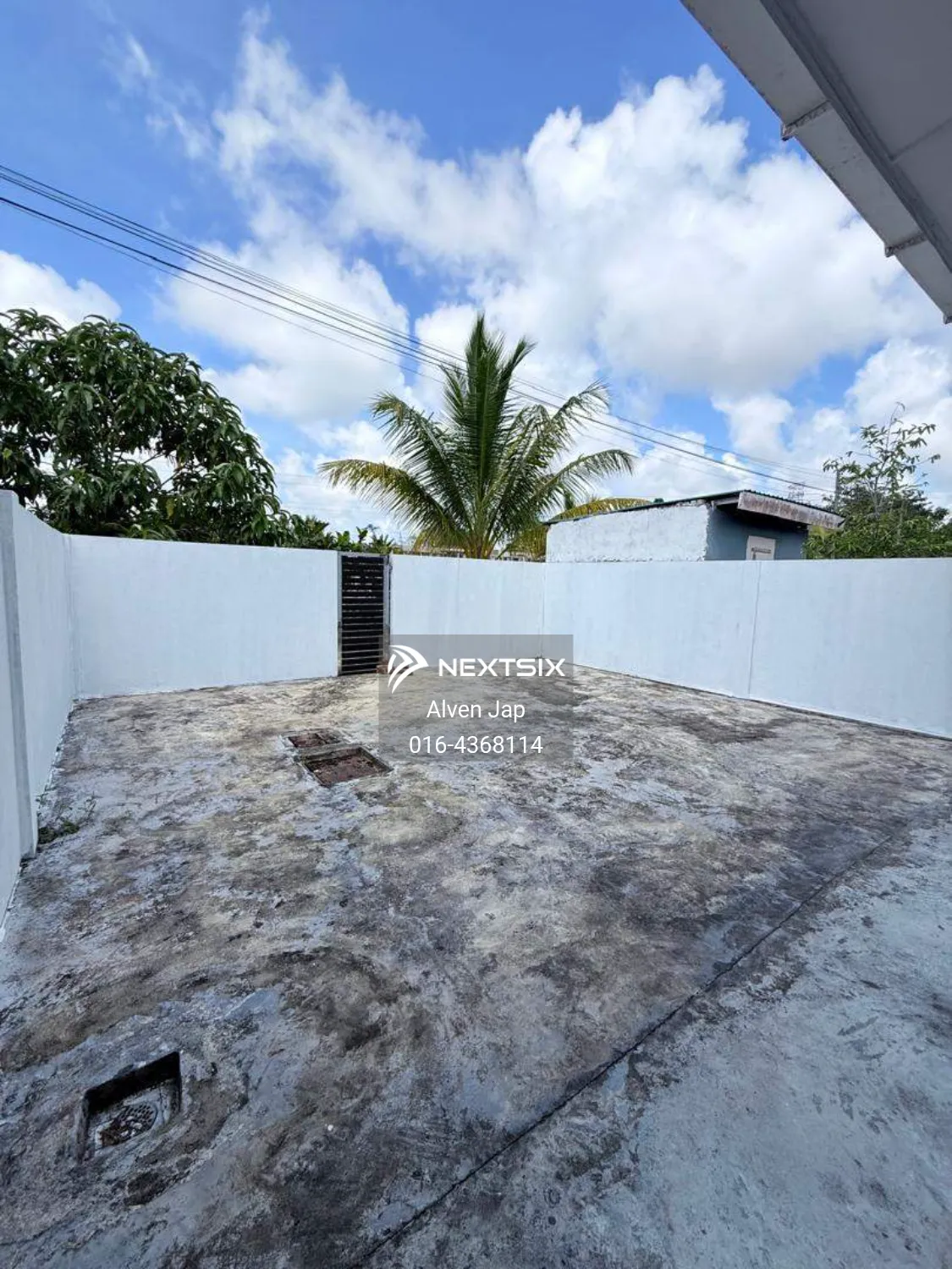 1-sty Terrace/Link House For Sale in Kota Samarahan Sarawak - Image 2