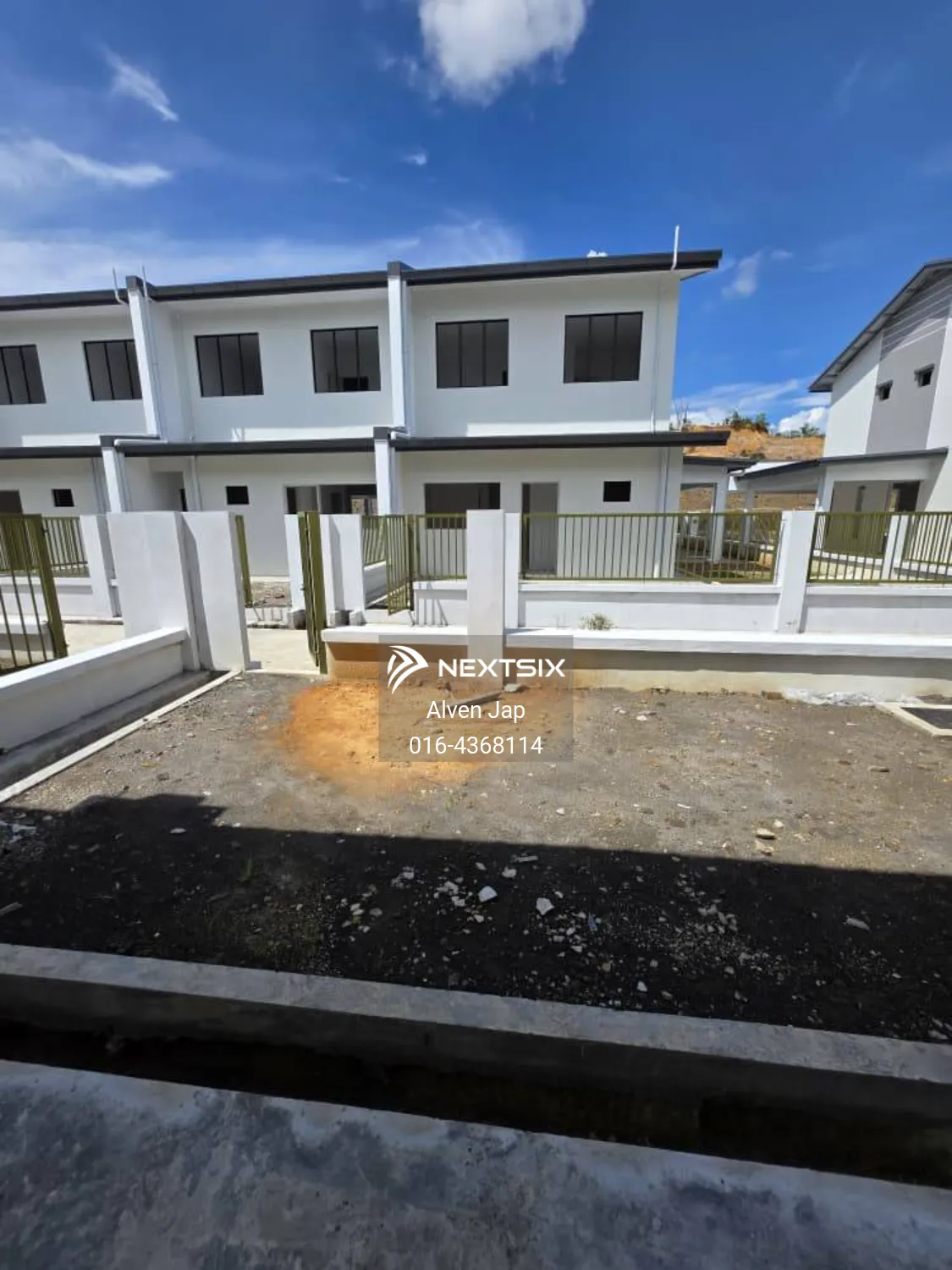 2-sty Terrace/Link House For Sale in Kuching Sarawak - Image 3