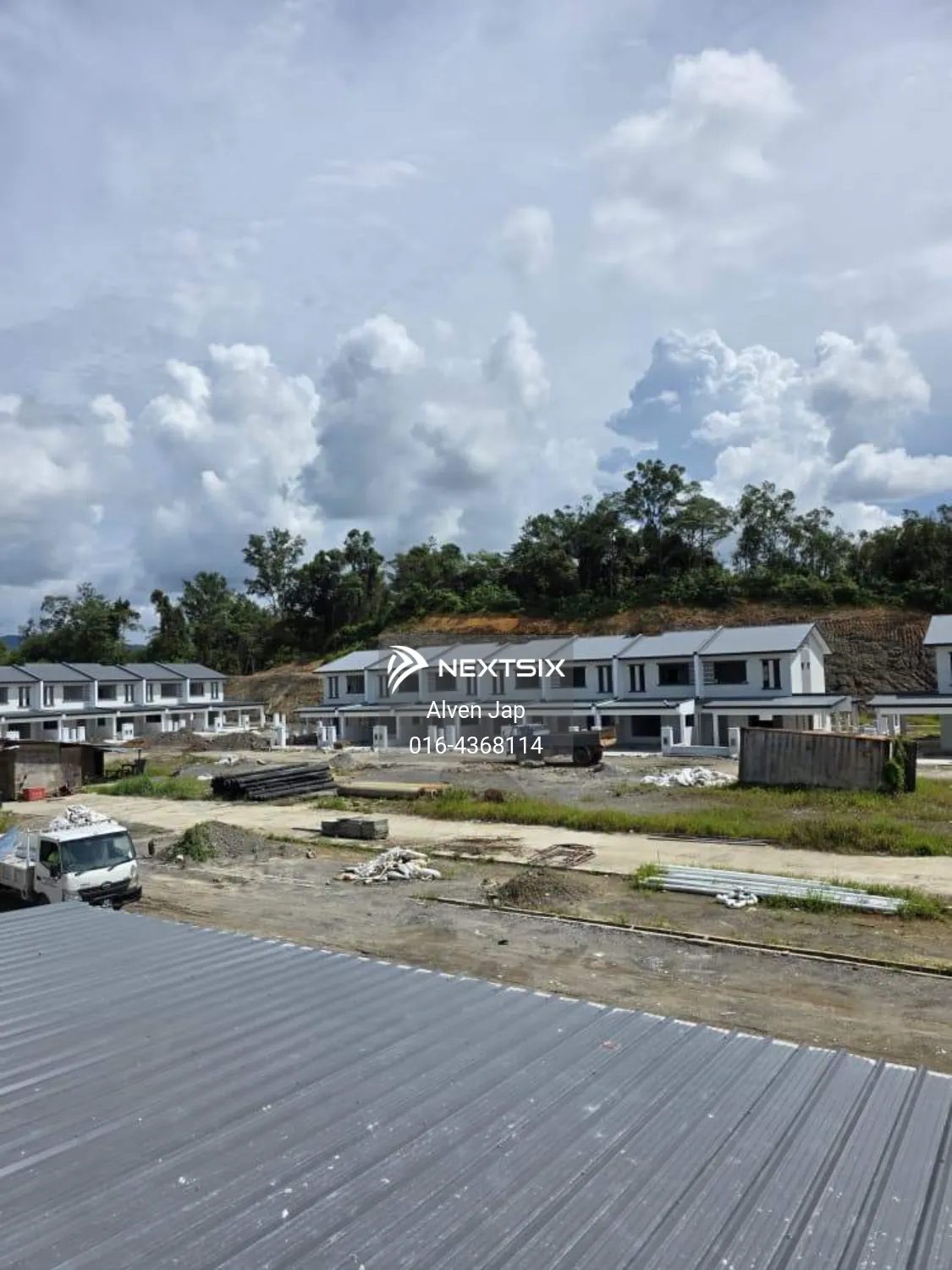 2-sty Terrace/Link House For Sale in Kuching Sarawak - Image 4