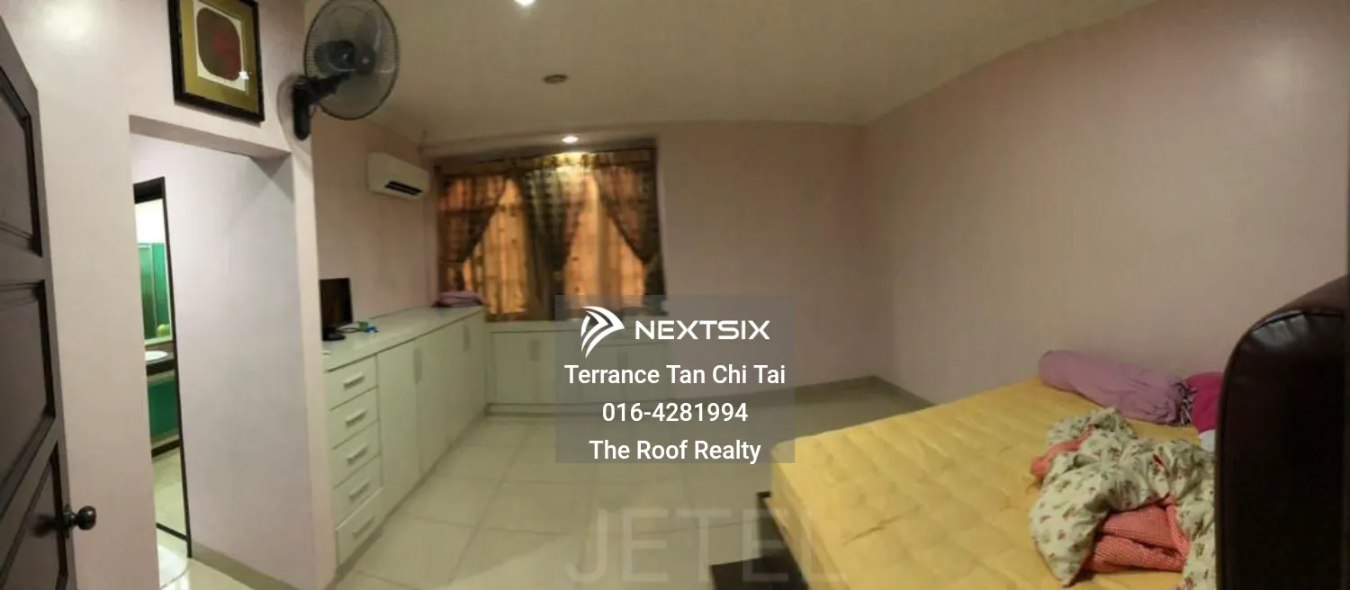 2-sty Terrace/Link House For Rent in Bandar Bukit Tinggi Selangor - Image 4
