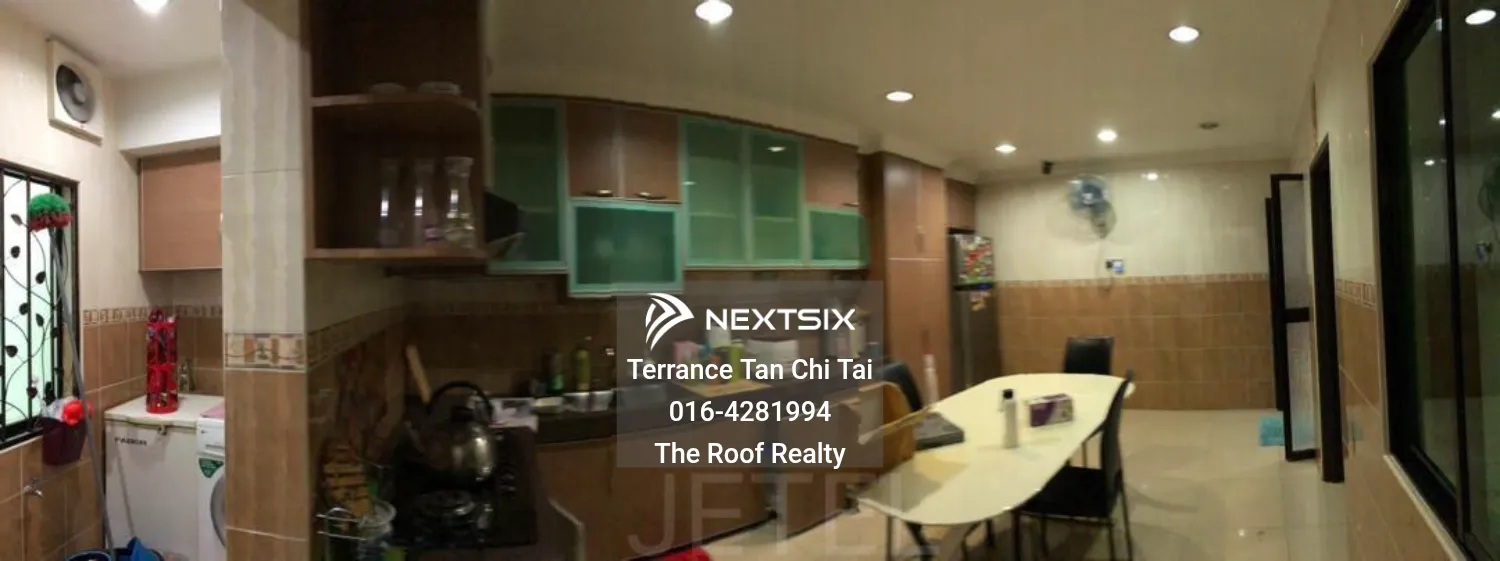 2-sty Terrace/Link House For Rent in Bandar Bukit Tinggi Selangor - Image 6