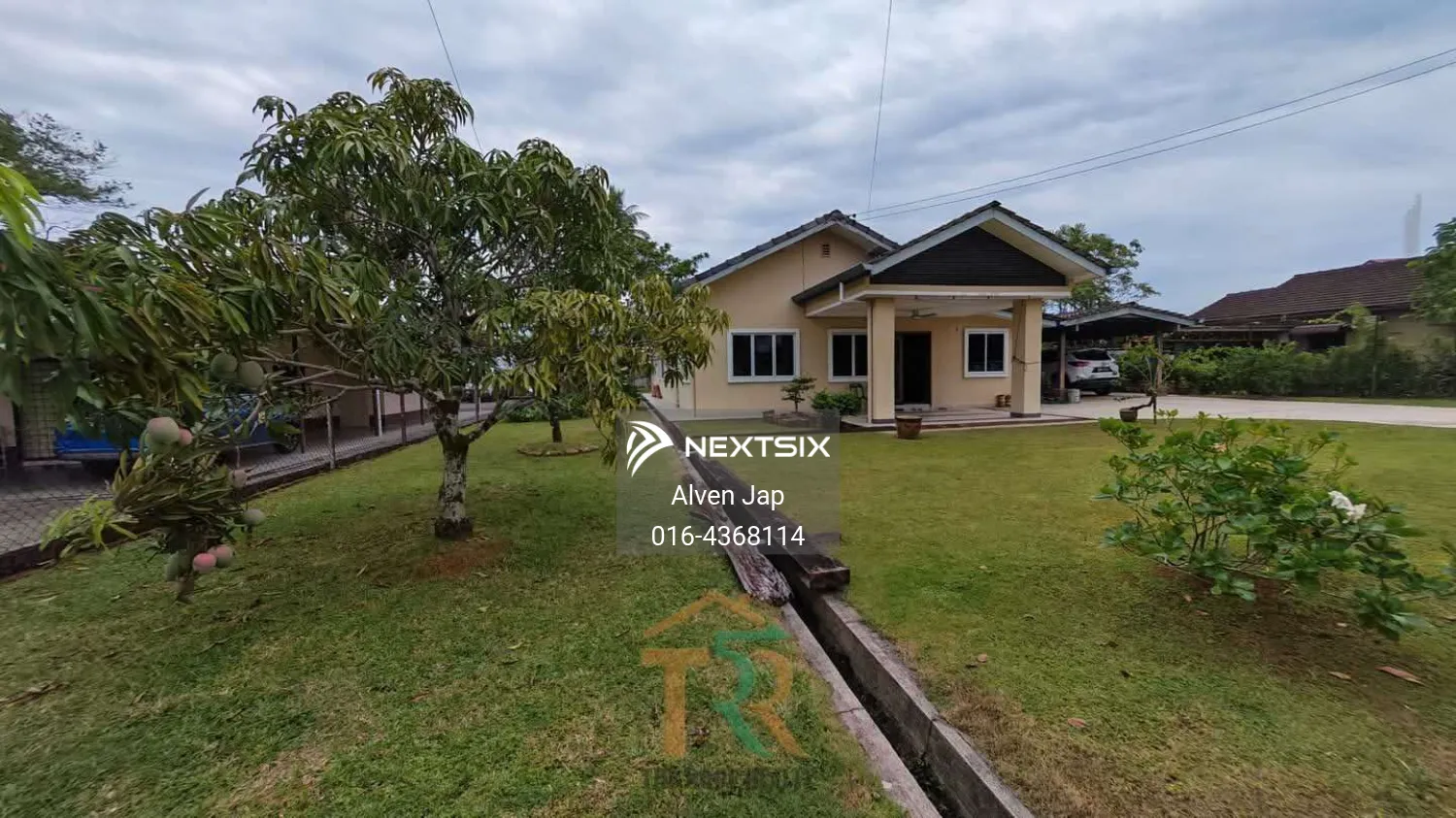 1-sty Terrace/Link House For Sale in Kuching Sarawak - Image 2