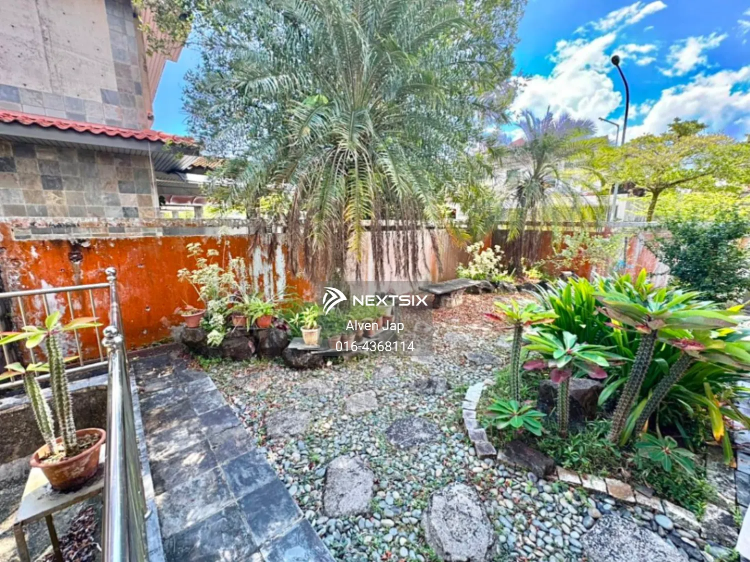 2-sty Terrace/Link House For Sale in Kuching Sarawak - Image 4
