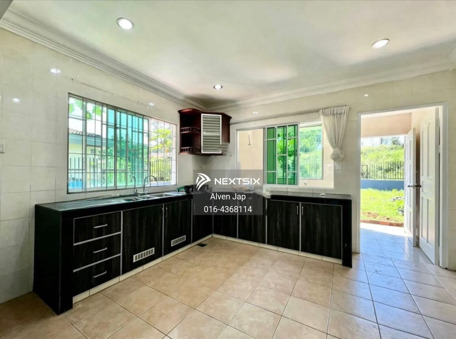 2-sty Terrace/Link House For Sale in Kuching Sarawak - Image 2