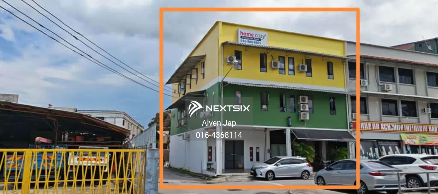 3-sty Terrace/Link House For Sale in Kuching Sarawak