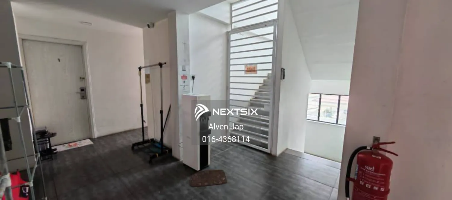 3-sty Terrace/Link House For Sale in Kuching Sarawak - Image 7