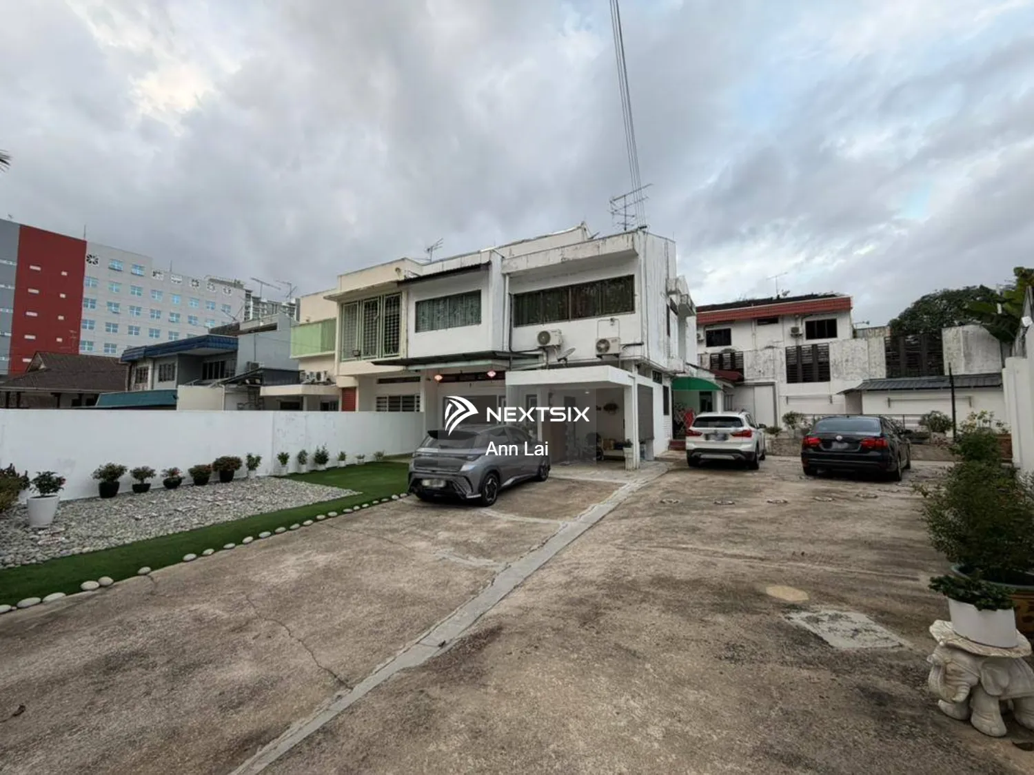 Semi-detached House For Sale in Johor Bahru Johor - Image 2