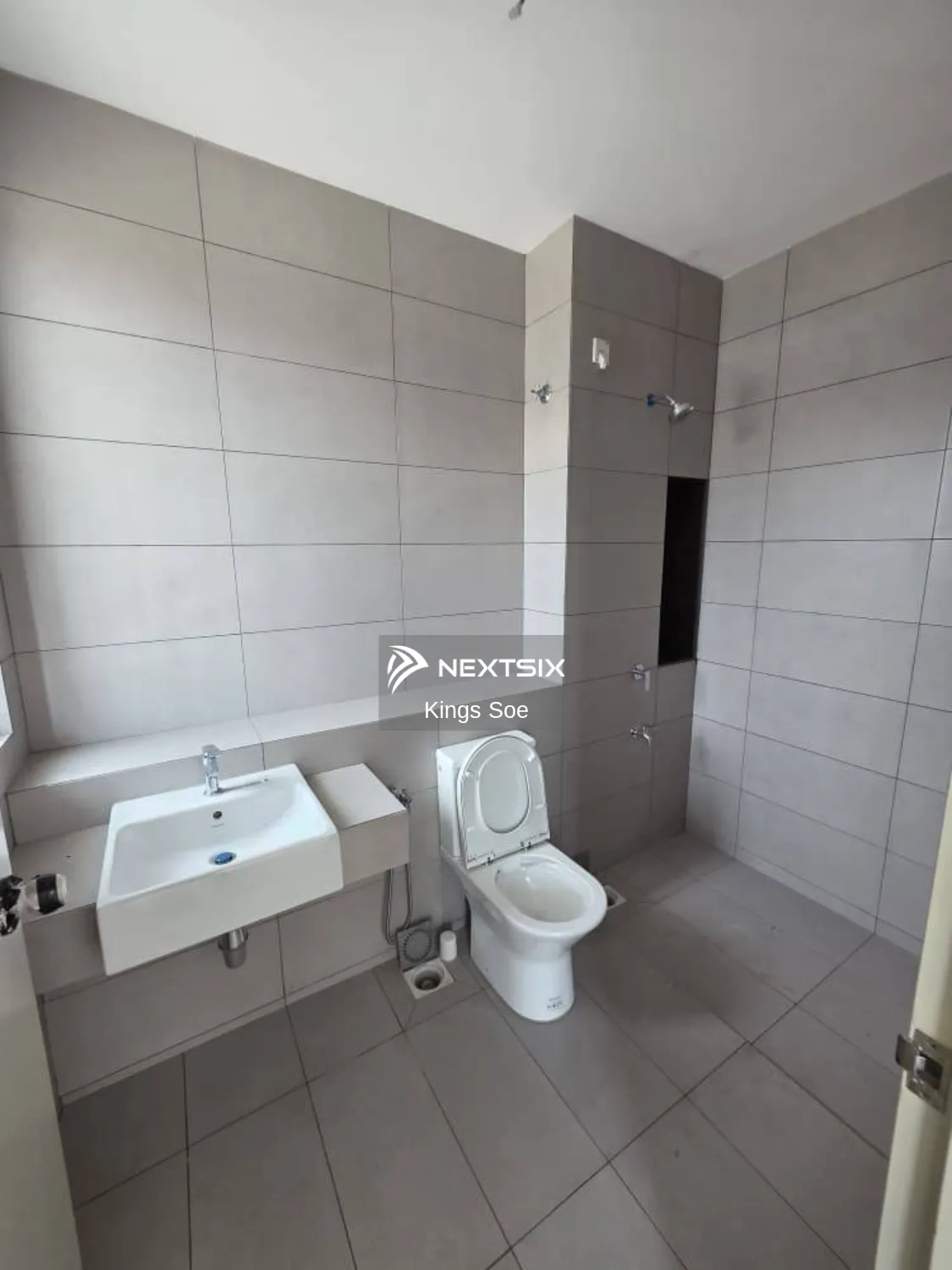 2-sty Terrace/Link House For Sale in Klang Selangor - Image 5