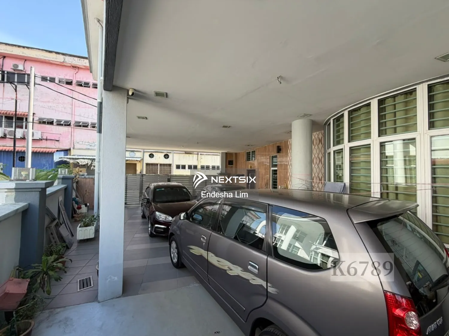 Semi-detached House For Sale in Klang Selangor - Image 10