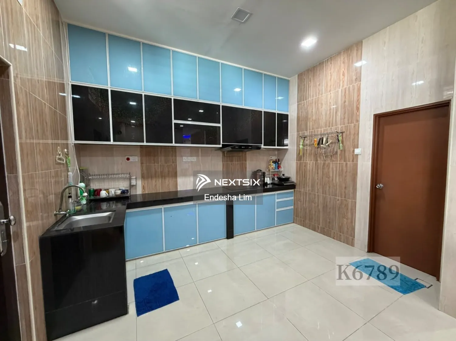 Semi-detached House For Sale in Klang Selangor - Image 16