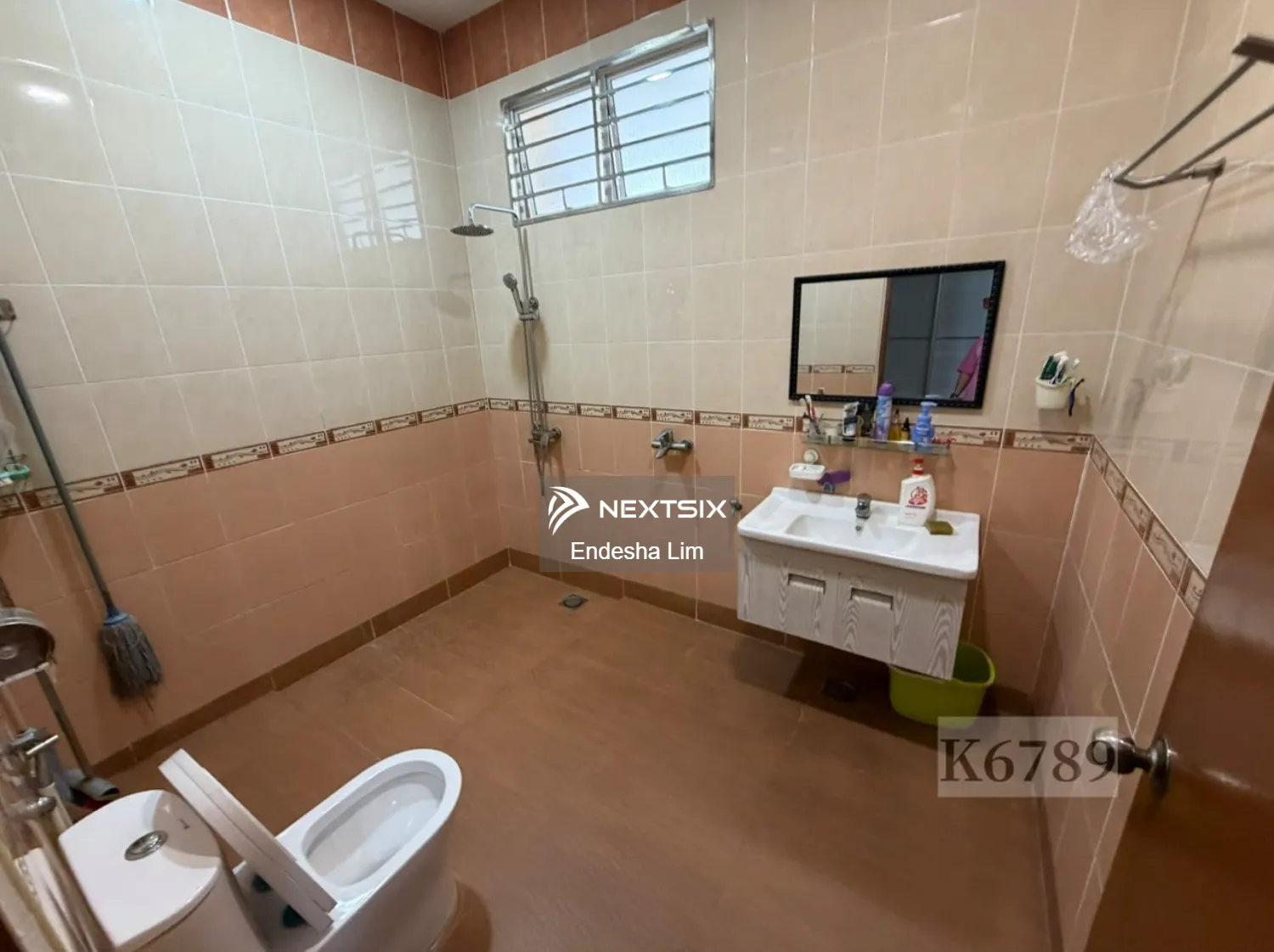 Semi-detached House For Sale in Klang Selangor - Image 23