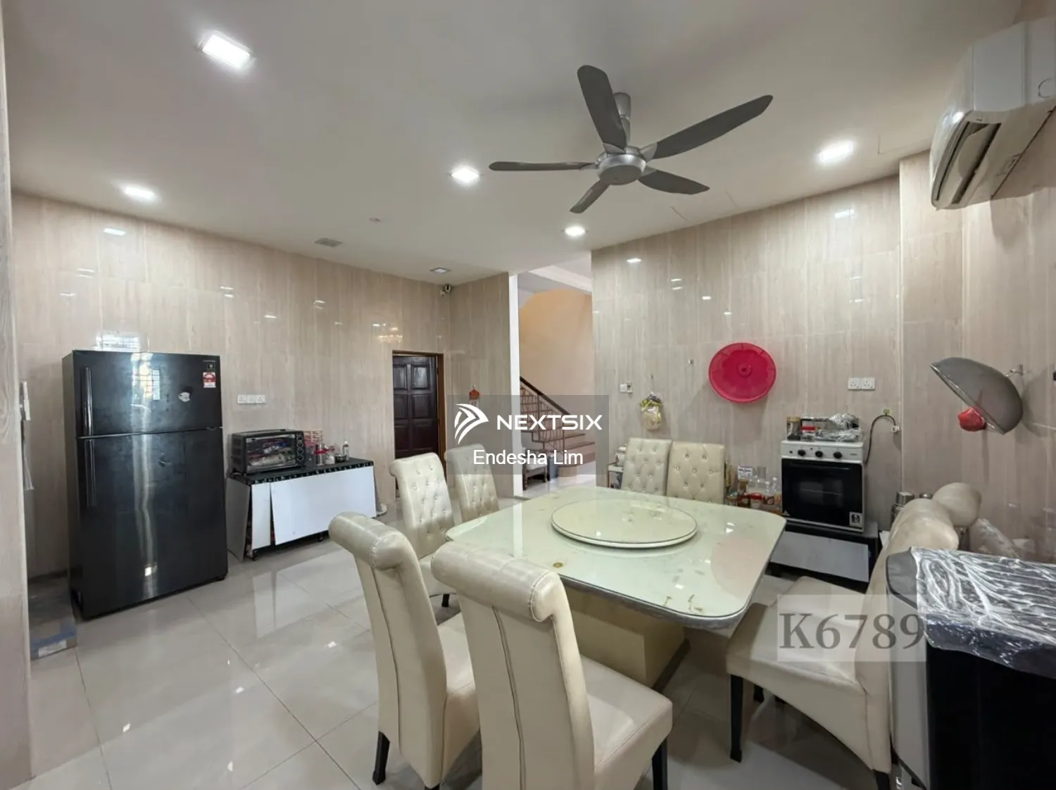 Semi-detached House For Sale in Klang Selangor - Image 5