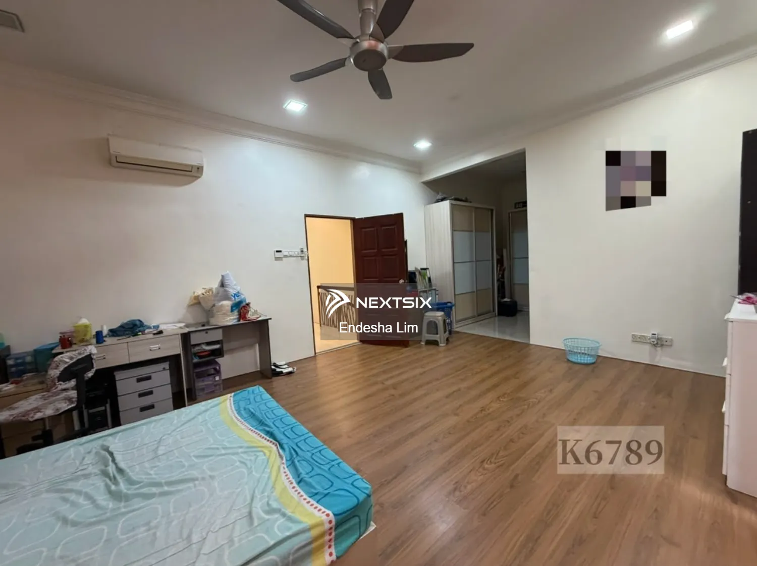 Semi-detached House For Sale in Klang Selangor - Image 9