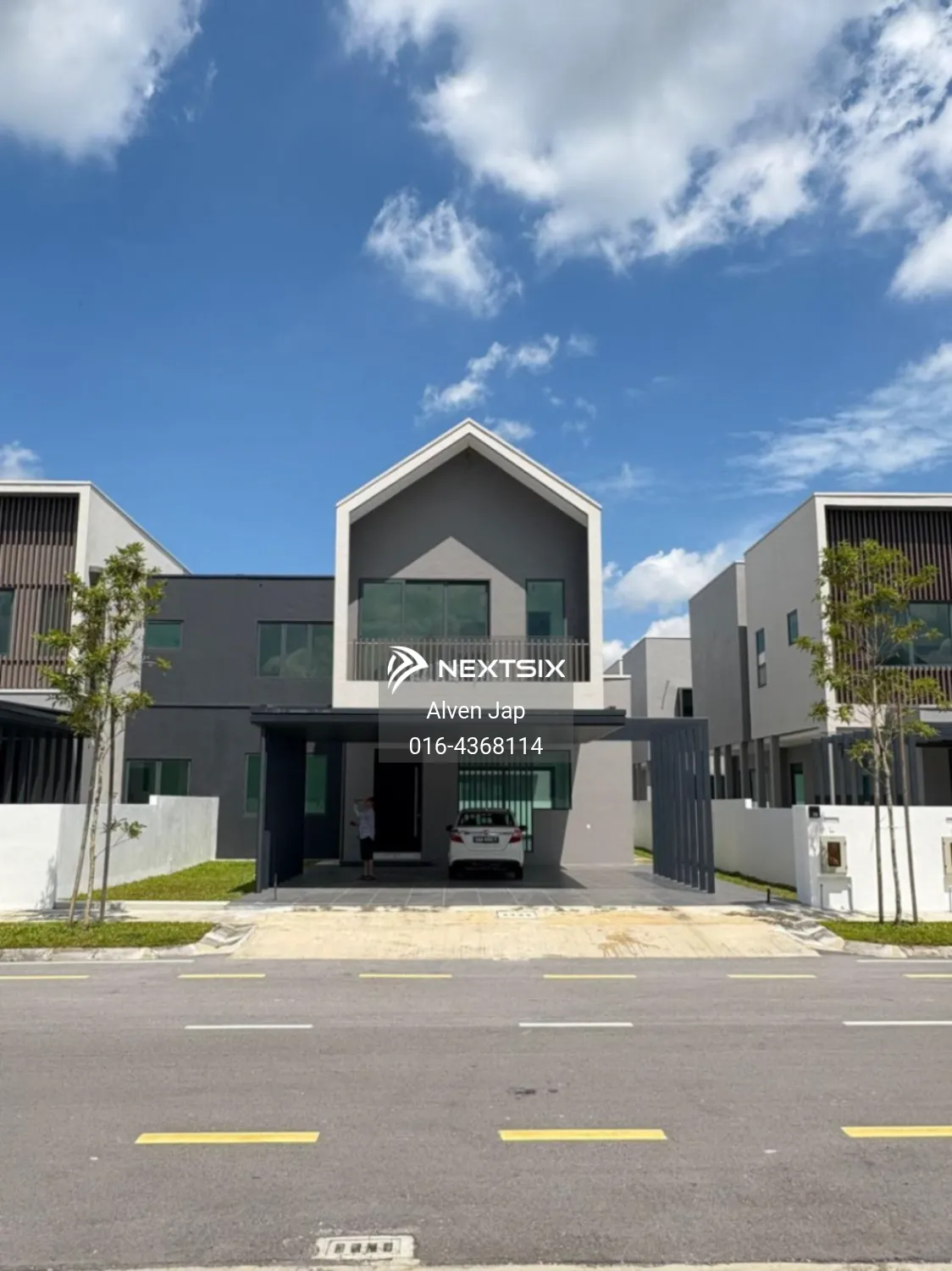 2-sty Terrace/Link House For Sale in Kuching Sarawak - Image 3