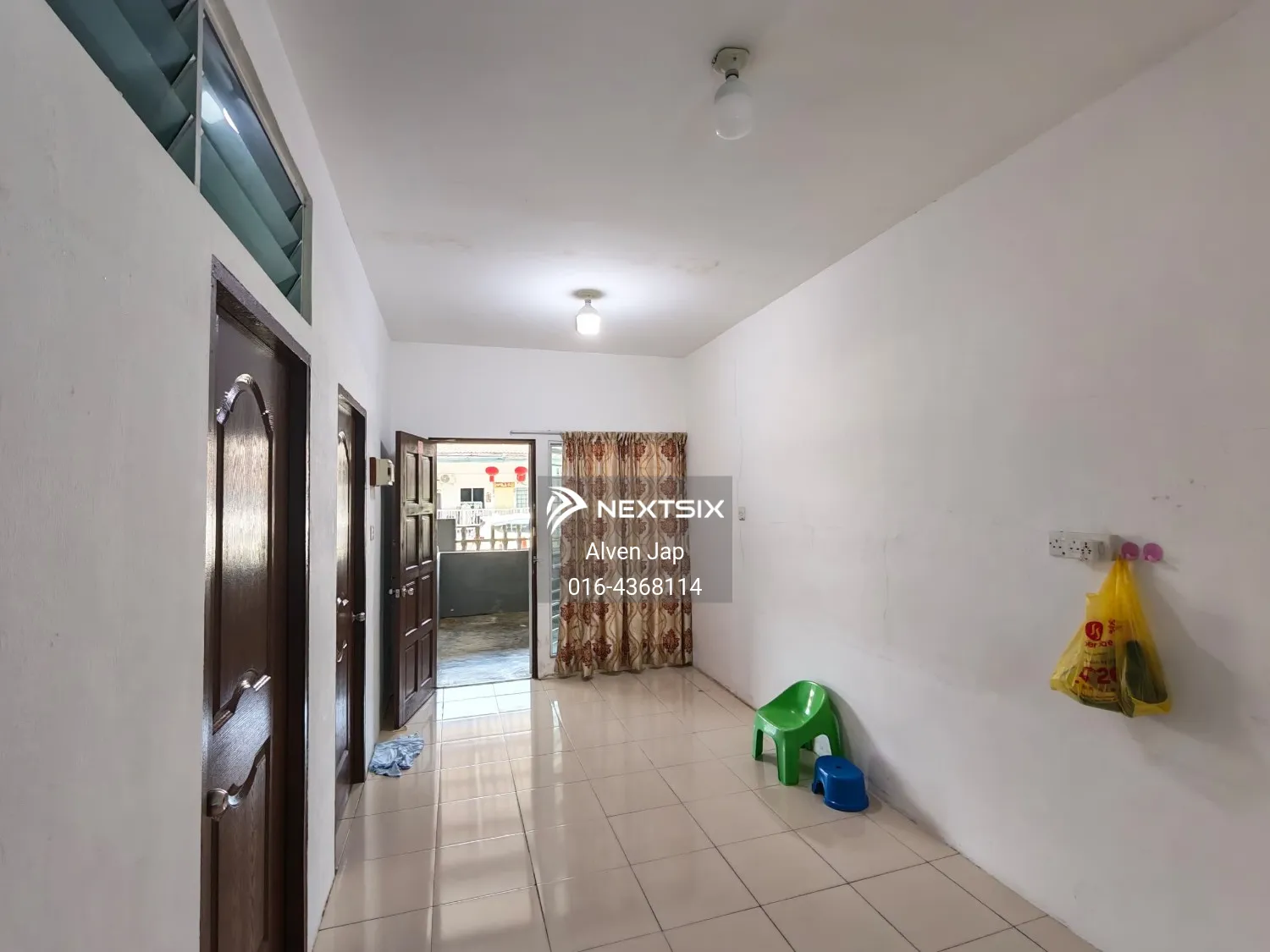 1-sty Terrace/Link House For Sale in Kota Samarahan Sarawak - Image 4