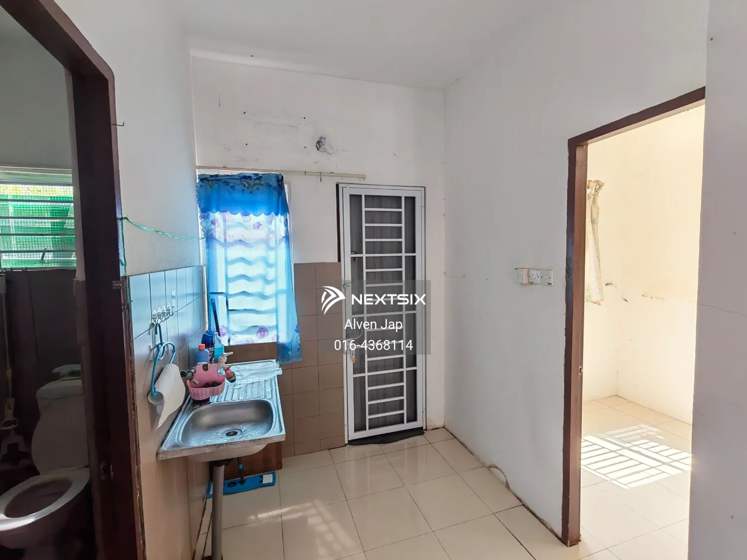 1-sty Terrace/Link House For Sale in Kota Samarahan Sarawak - Image 5
