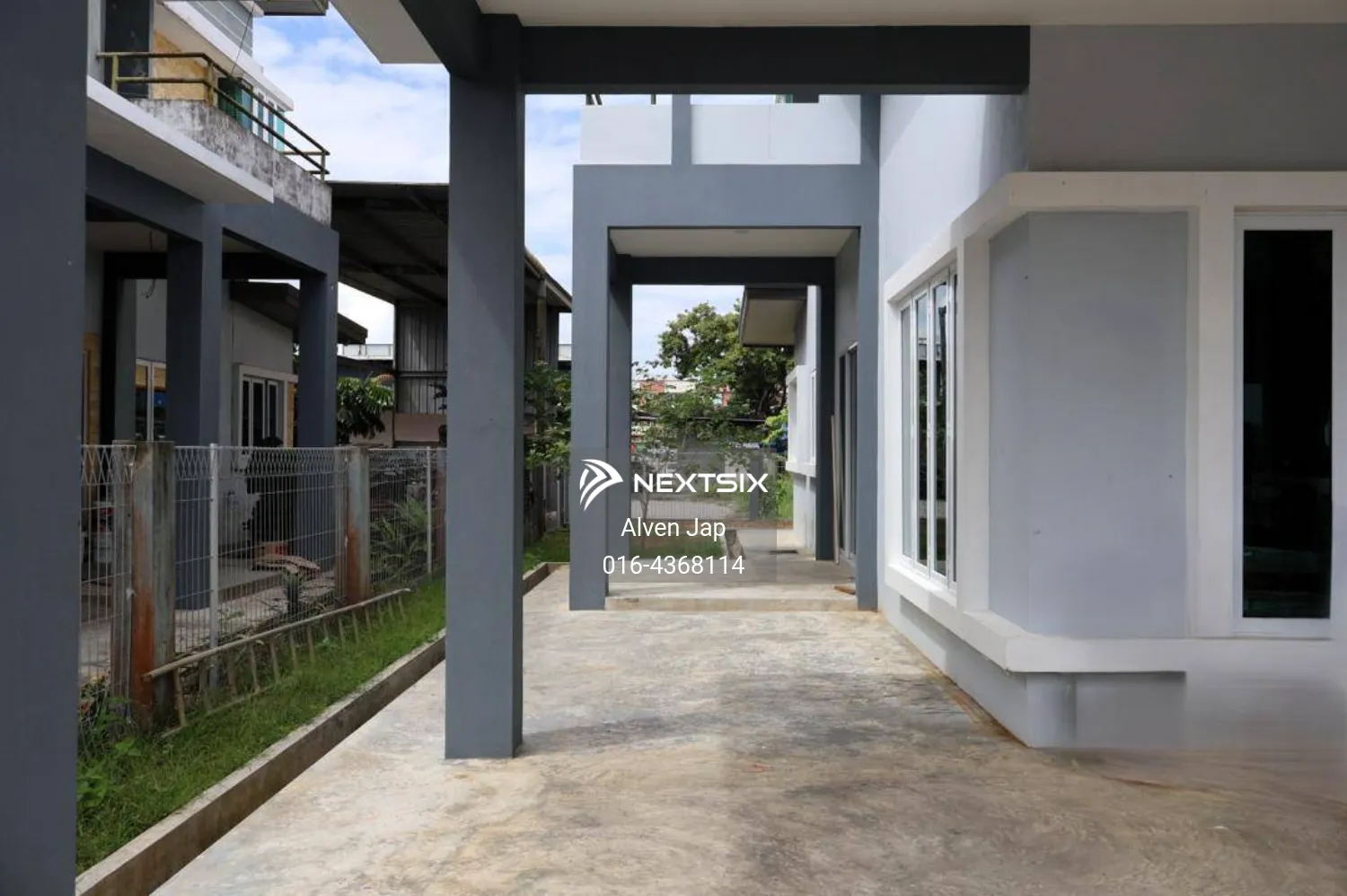 2-sty Terrace/Link House For Sale in Kuching Sarawak - Image 2