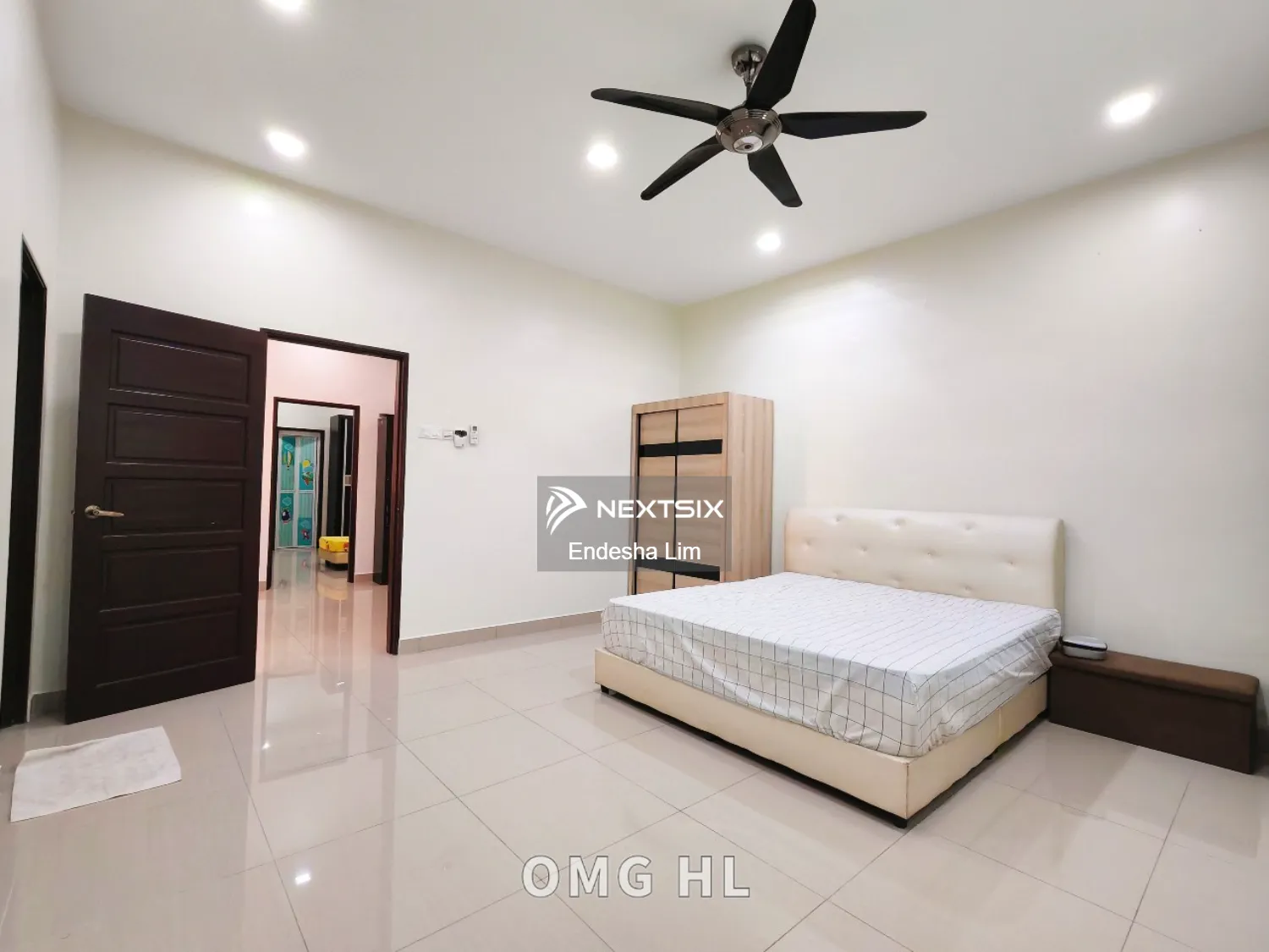 Semi-detached House For Sale in Bandar Bukit Tinggi Selangor - Image 9