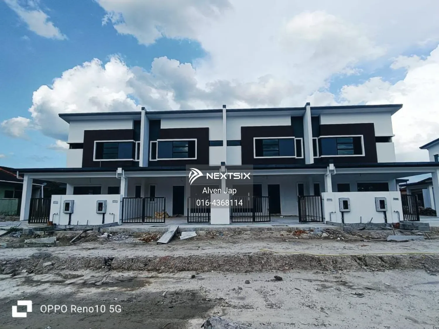 2-sty Terrace/Link House For Sale in Kuching Sarawak - Image 2