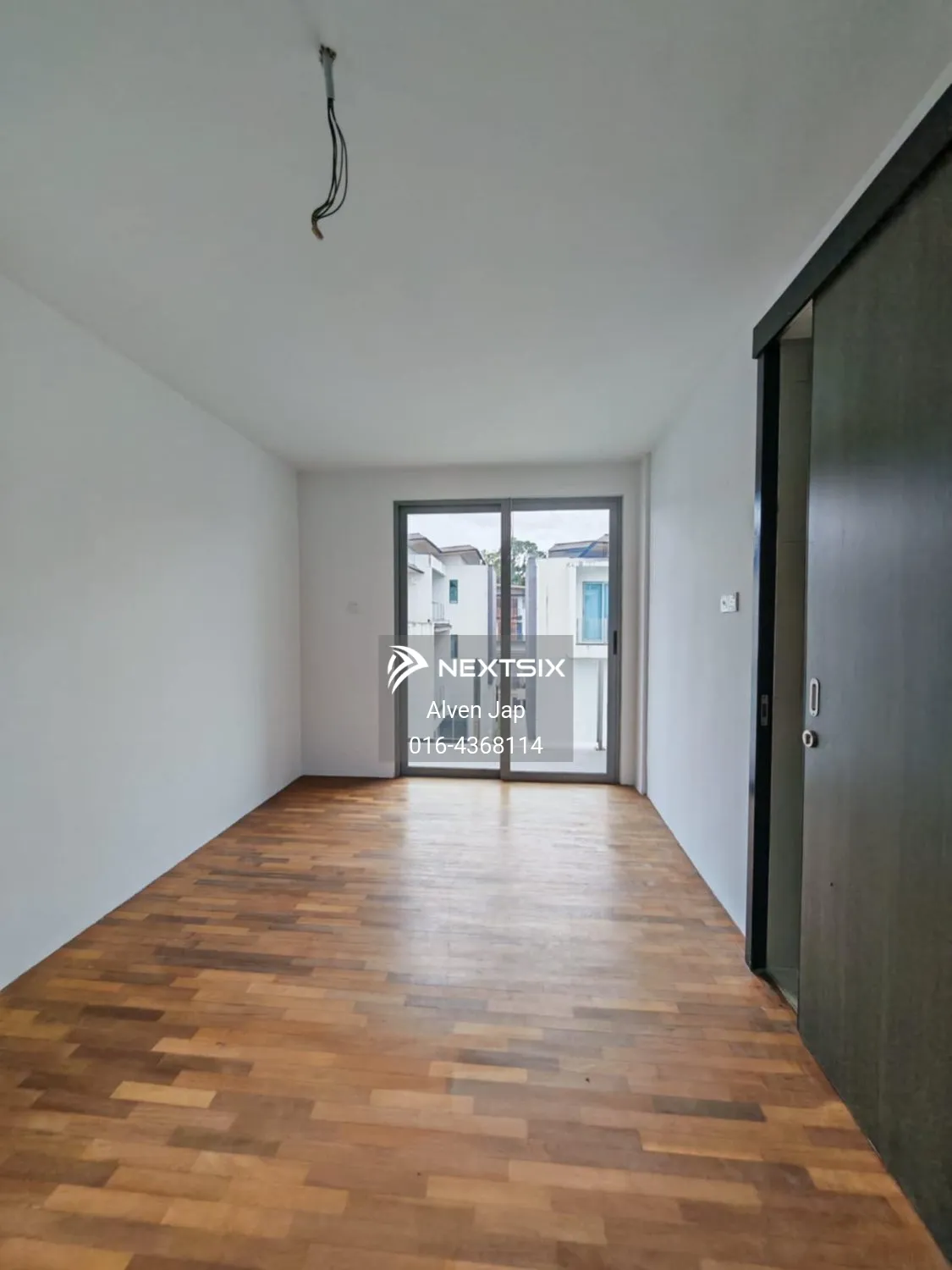 3-sty Terrace/Link House For Sale in Kuching Sarawak - Image 5