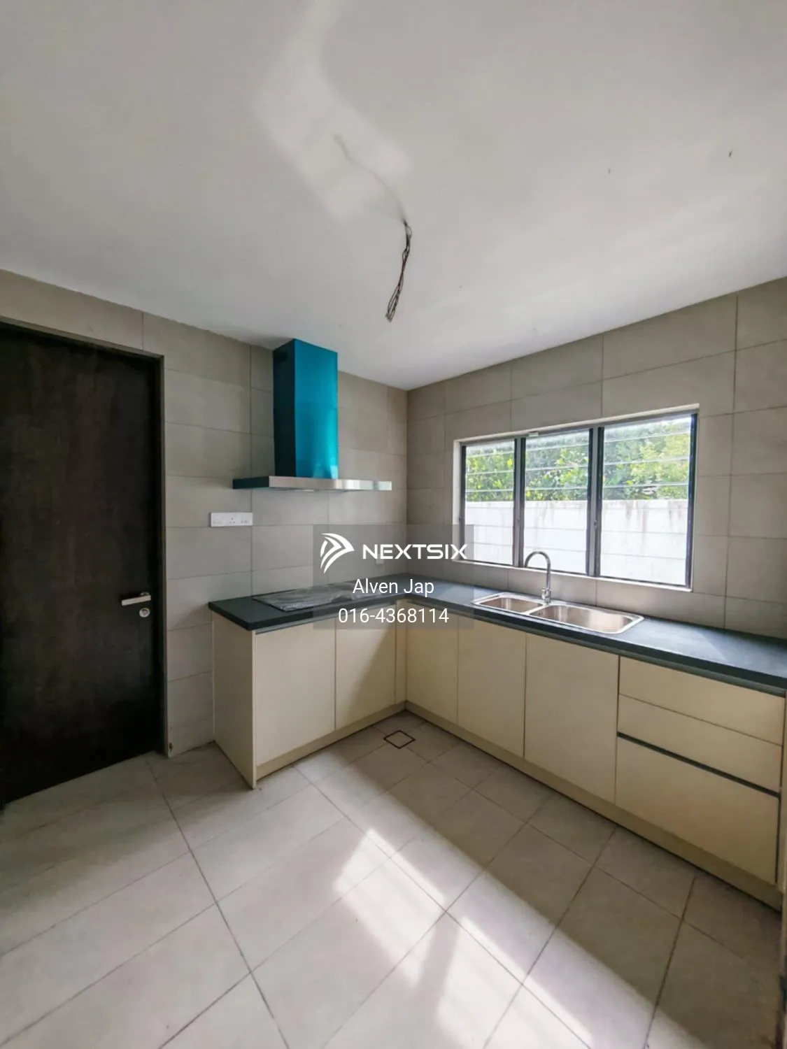 3-sty Terrace/Link House For Sale in Kuching Sarawak - Image 7