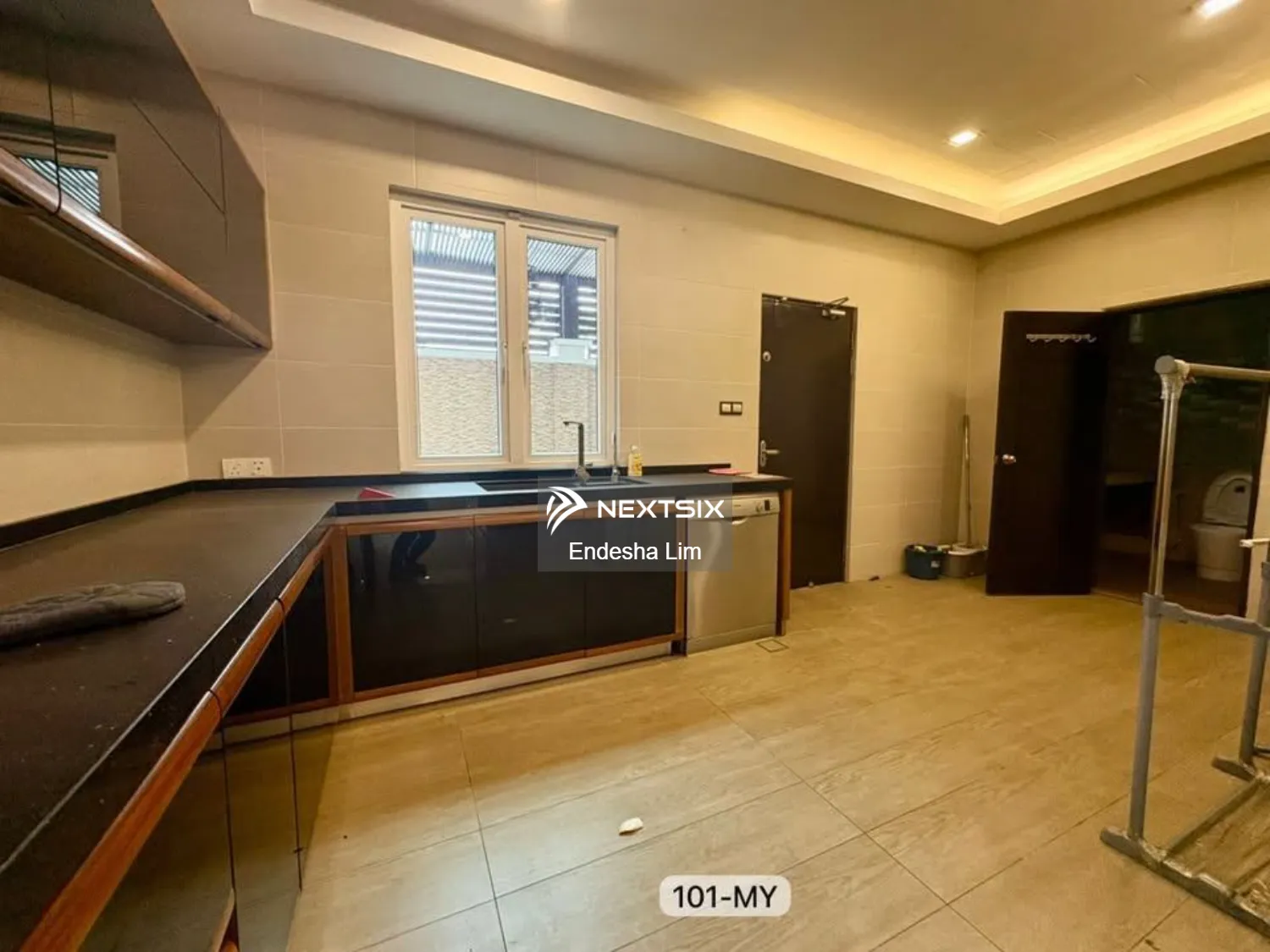Bungalow For Sale in Klang Selangor - Image 6