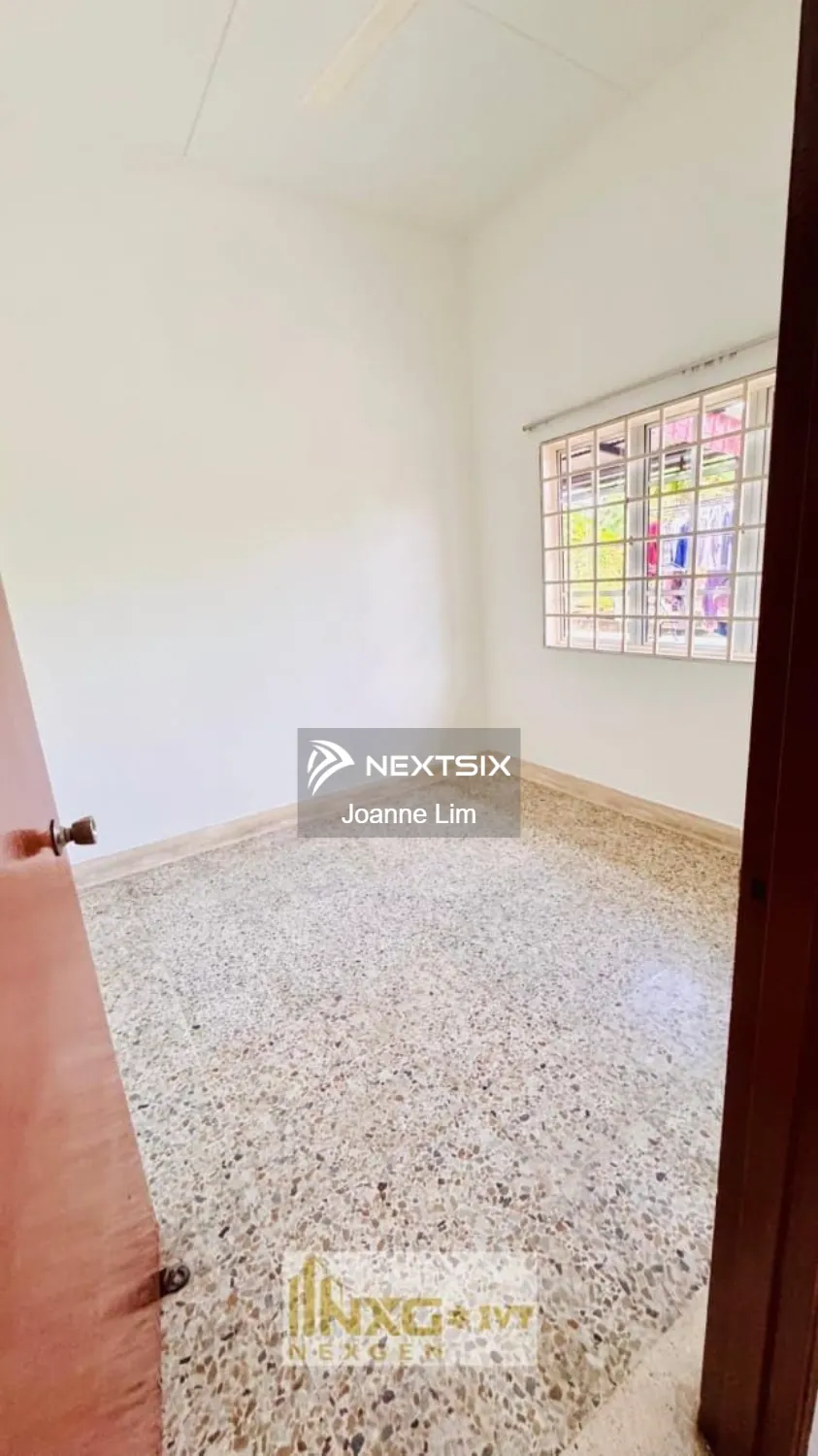 1-sty Terrace/Link House For Sale in Klang Selangor - Image 6