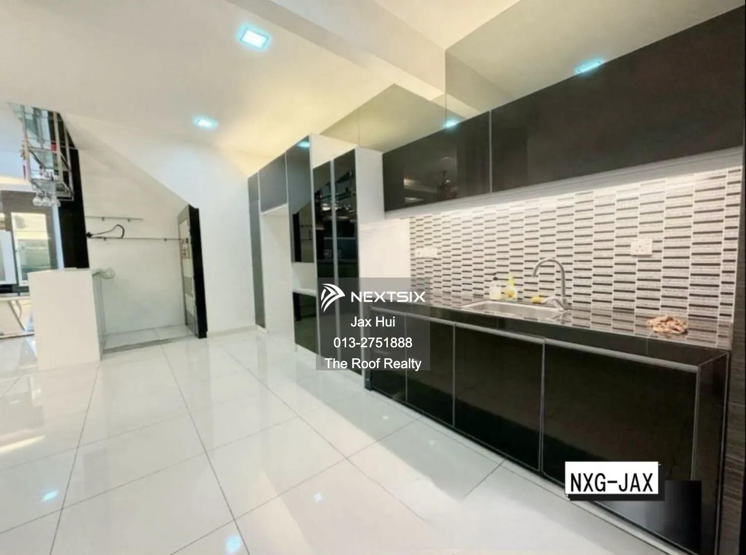Semi-detached House For Sale in Bandar Botanic Selangor - Image 7