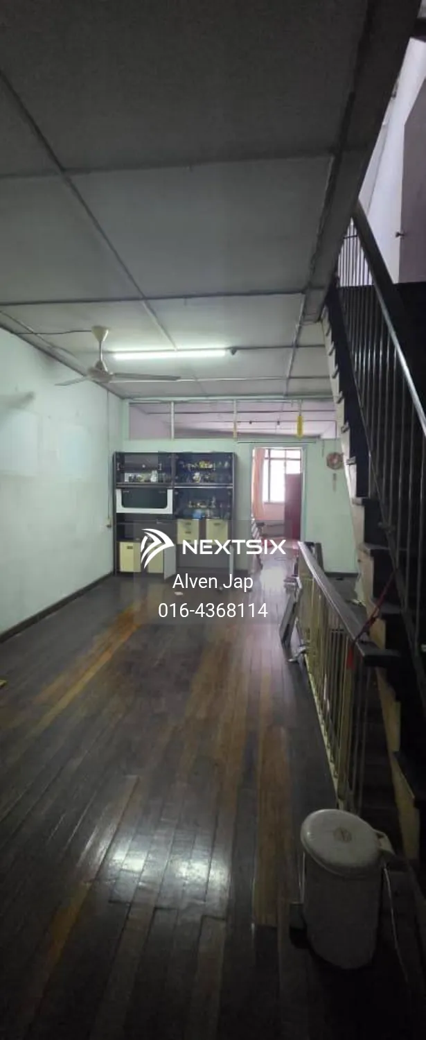 Shop For Sale in Kuching Sarawak - Image 4
