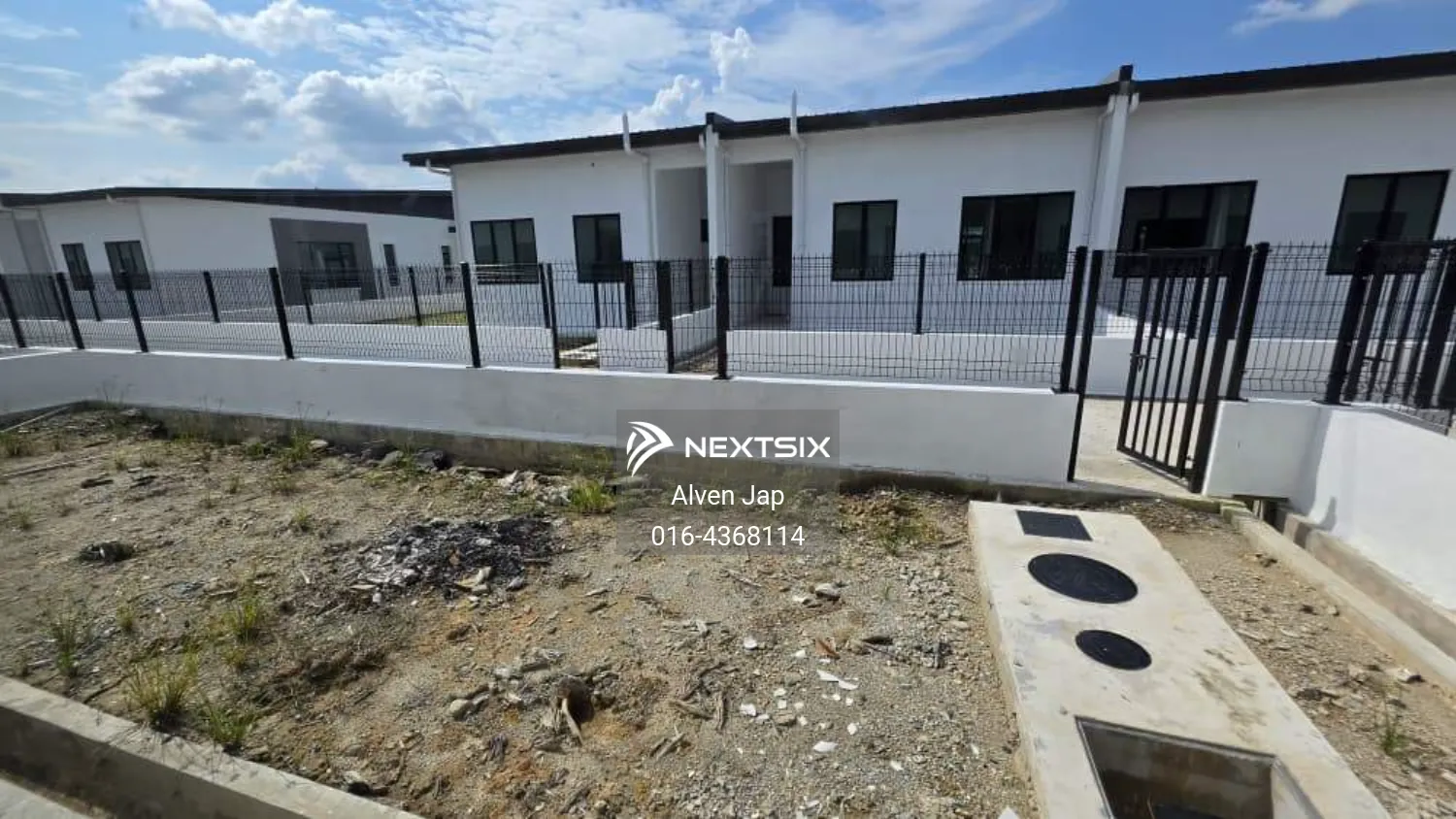 1-sty Terrace/Link House For Sale in Kuching Sarawak - Image 9