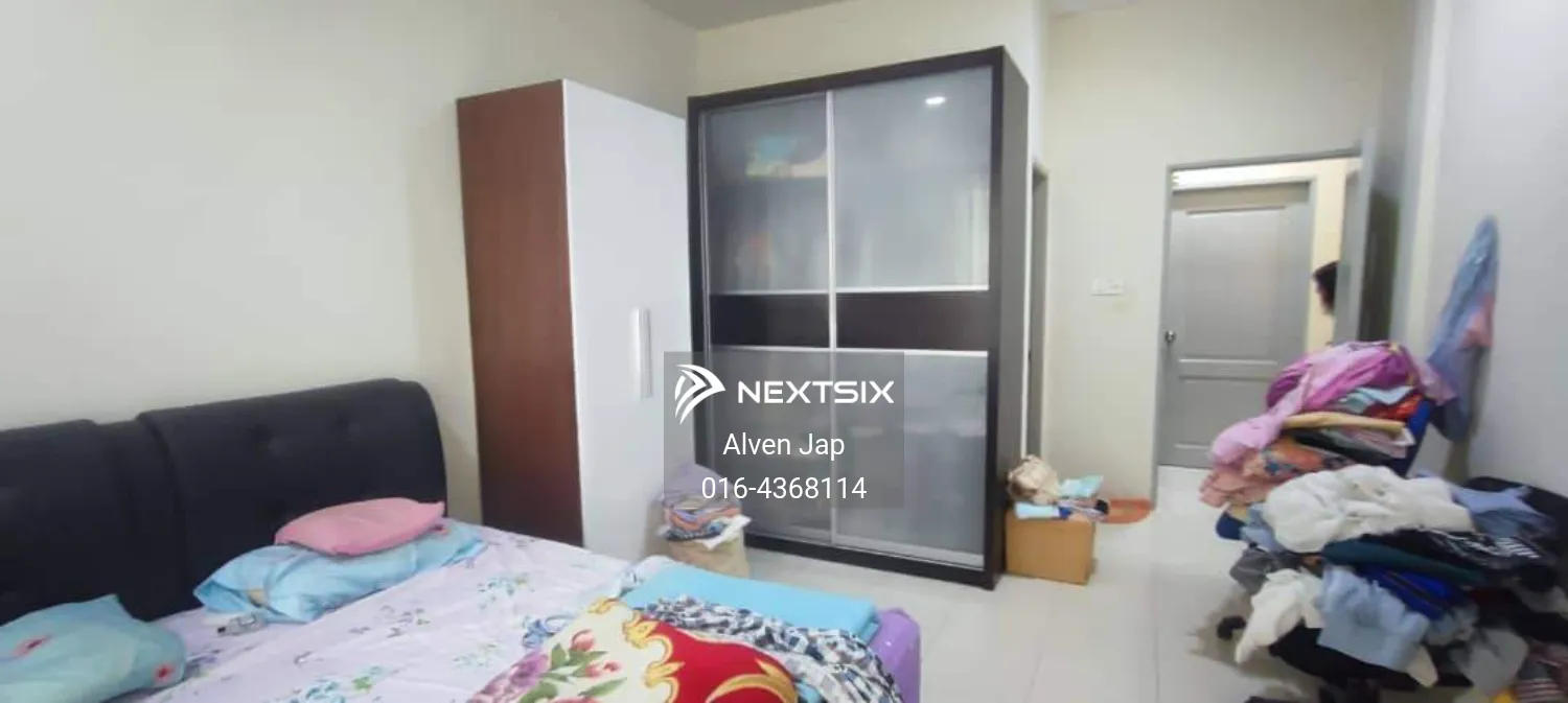 1-sty Terrace/Link House For Sale in Kuching Sarawak - Image 4